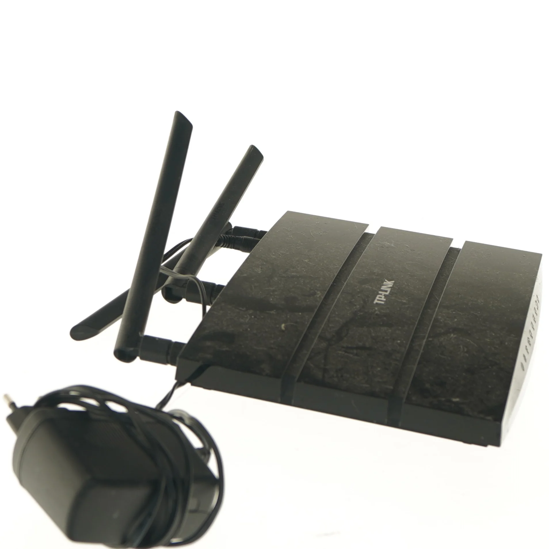 TP-Link router med antenner fra TP-Link (str. 24x16 cm)