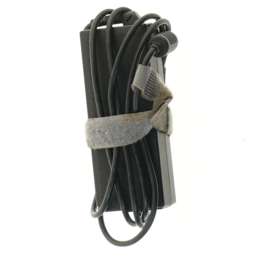 Lenovo strømforsyning til bærbar computer fra Lenovo