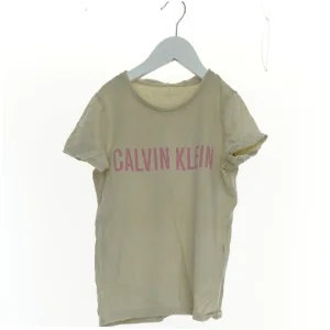 T-Shirt fra Calvin Klein (str. 146 cm)