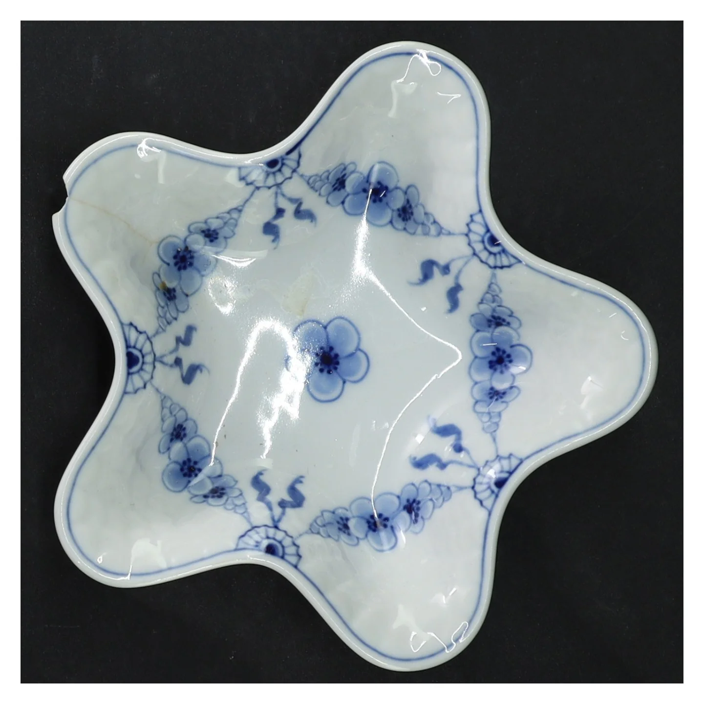 Blå Blomster Porcelænsskål fra B&G (str. Ø. 13 cm)