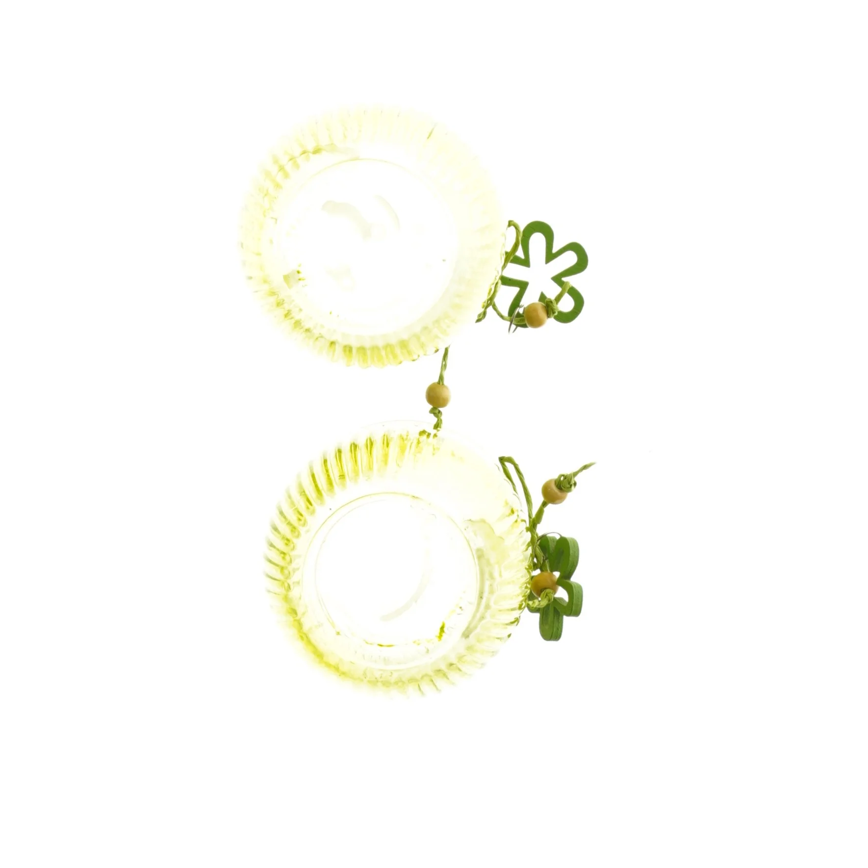 Grønne glaslygteholdere med dekorative detaljer (str. H. 6,5 cm. ø. 7,5 cm)