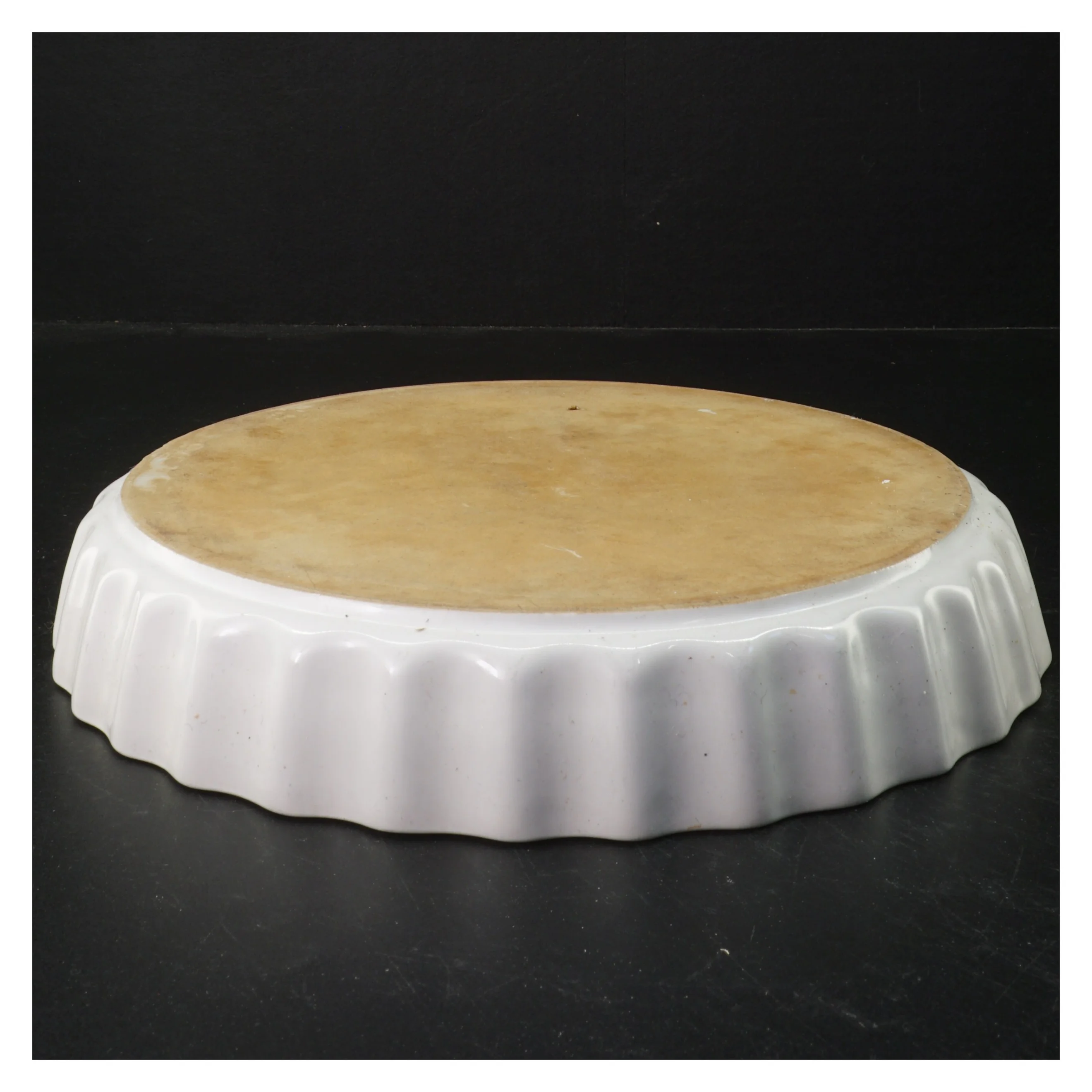 Hvid porcelænstærtefad (str. 27x4 cm)