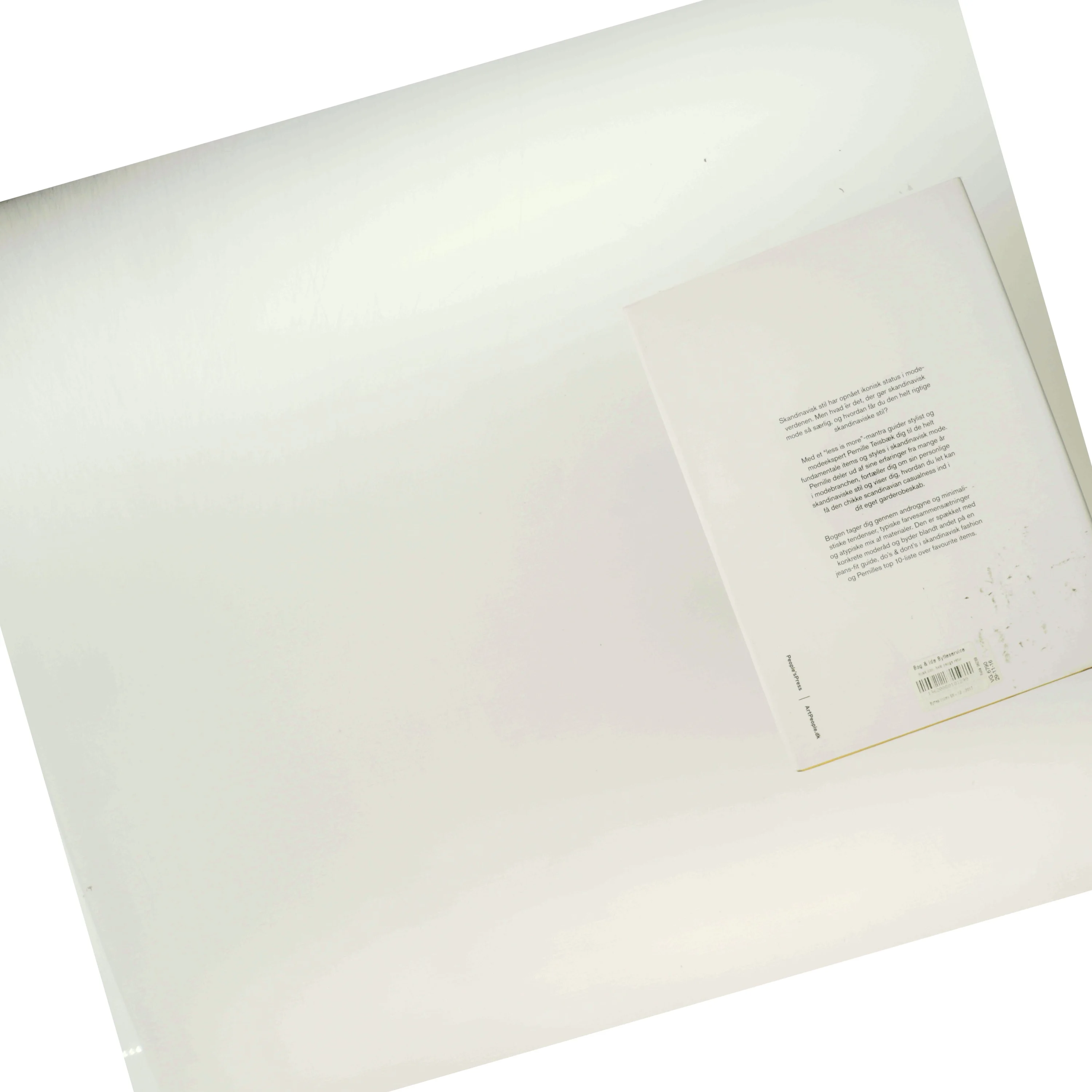 Pernille Teisbæk bog 'Dress Scandinavian'