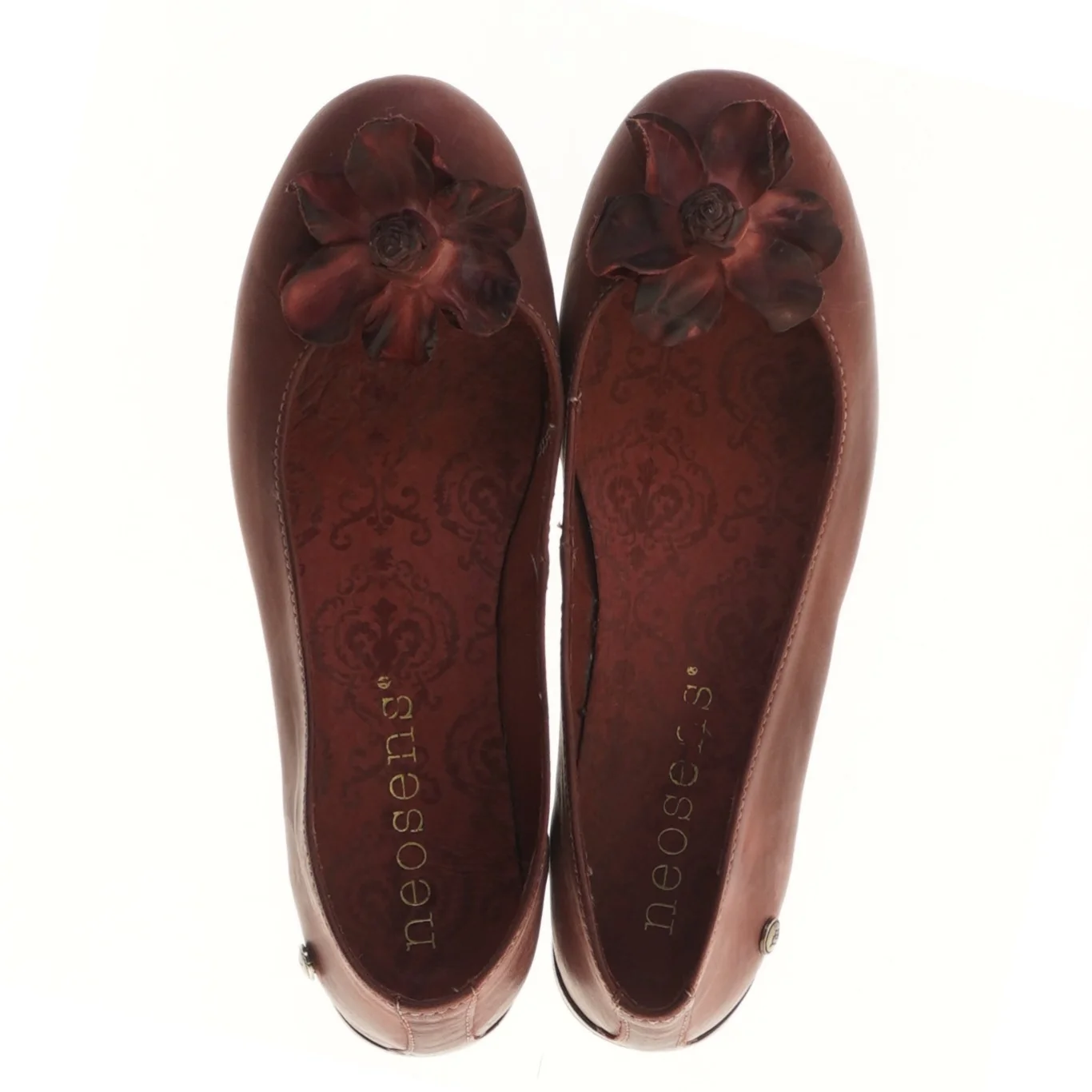 Brune ballerina sko med blomster fra Neosens (str. 38 )