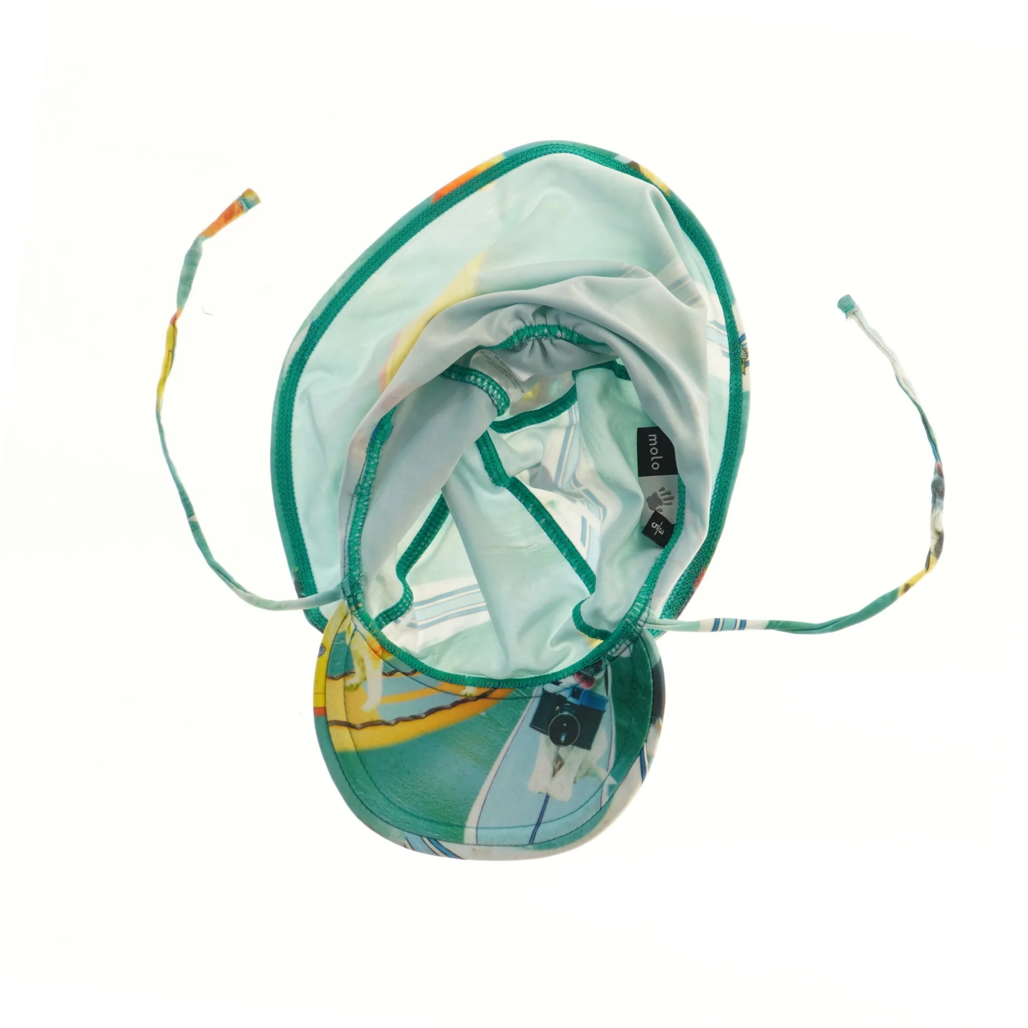 Børnekasket med sjovt design fra Molo (str. 110)