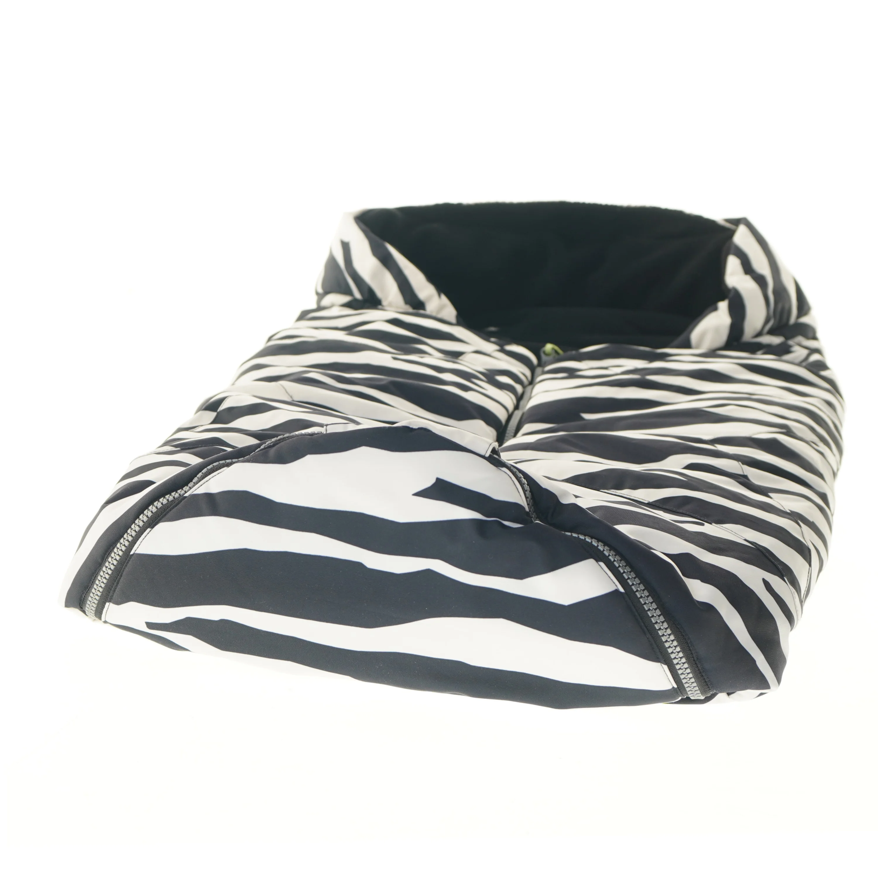 Zebra mønstret kørepose fra Molo (str. 91x48 cm)