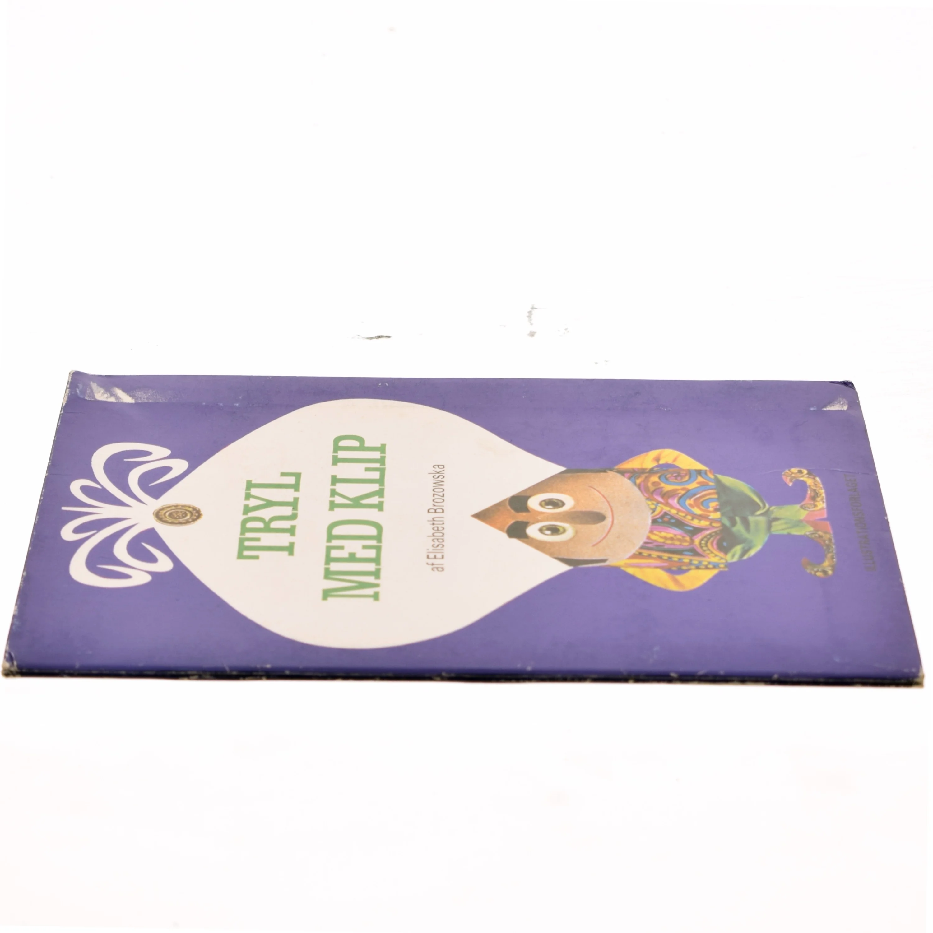 Tryl med klip af Elisabeth Brozowska