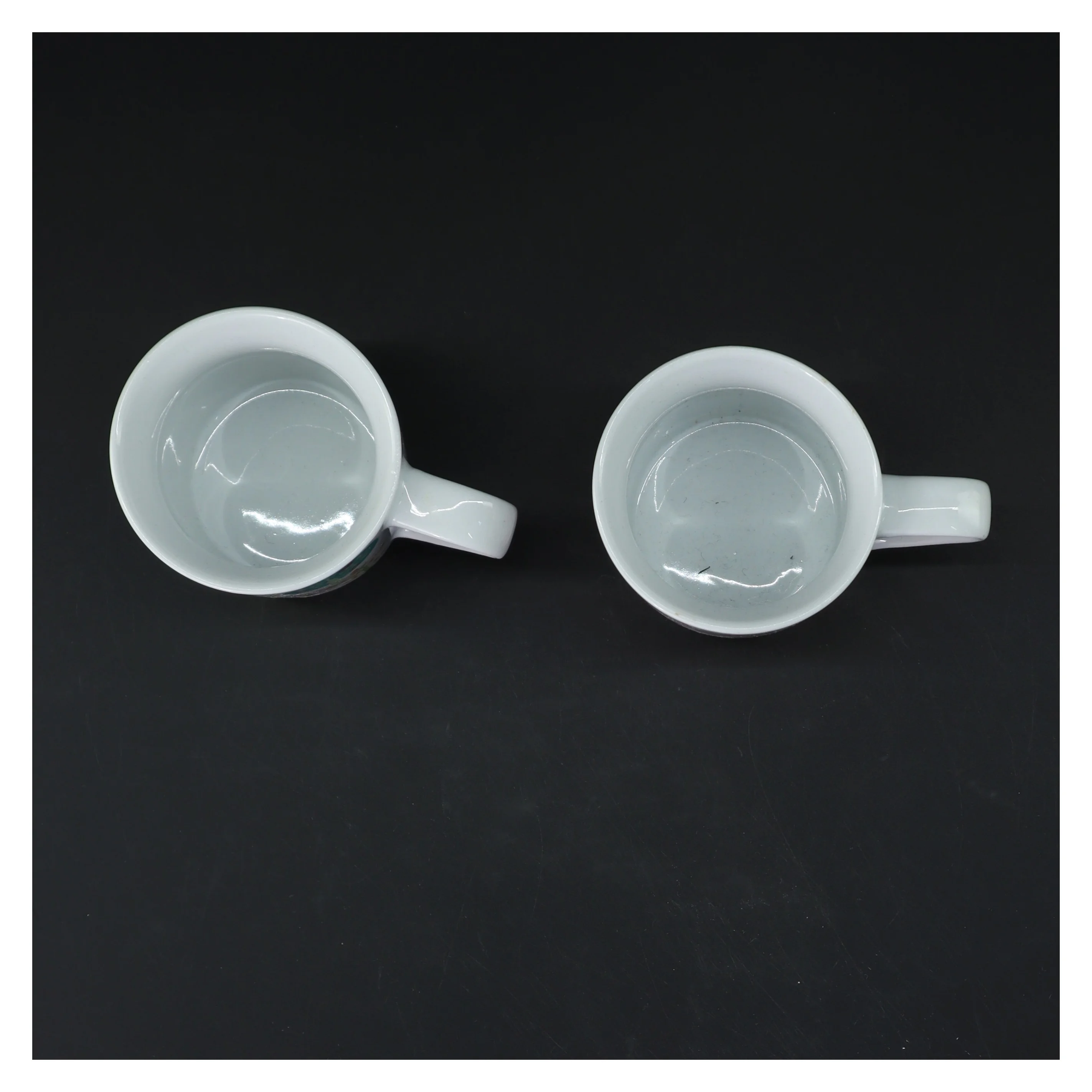 Porcelænskrus fra franake Mini Labo (str. 2 styk. ø. 8 cm. Højde. 8 cm)