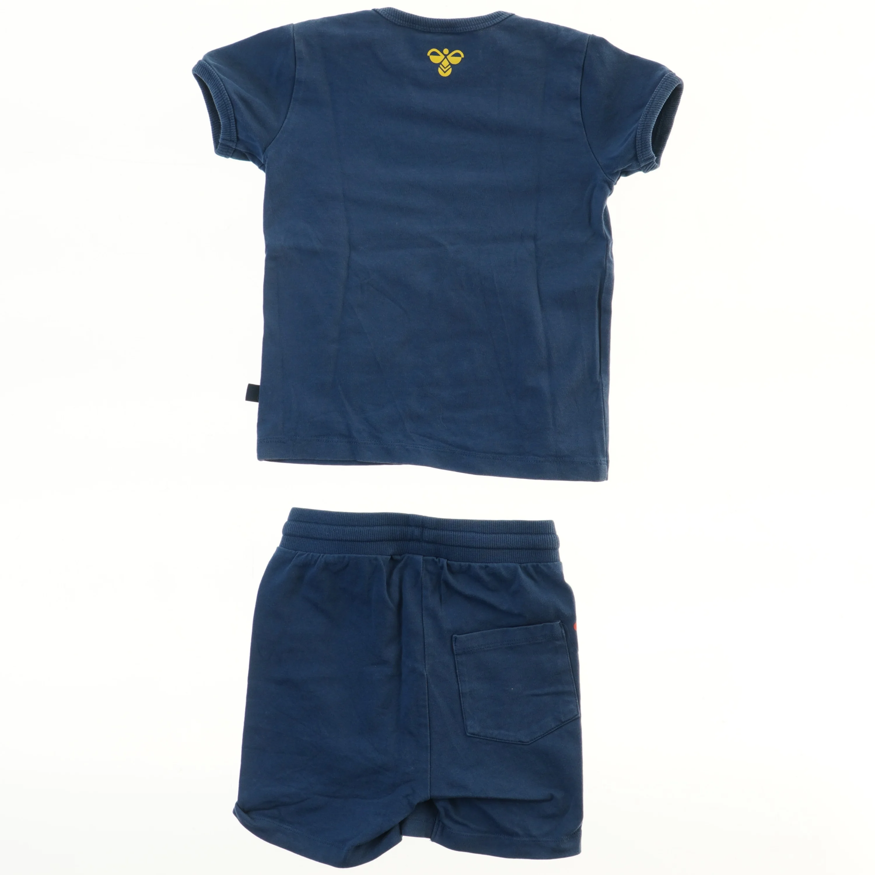 T-shirt og shorts sæt fra Hummel fra Hummel (str. 92)