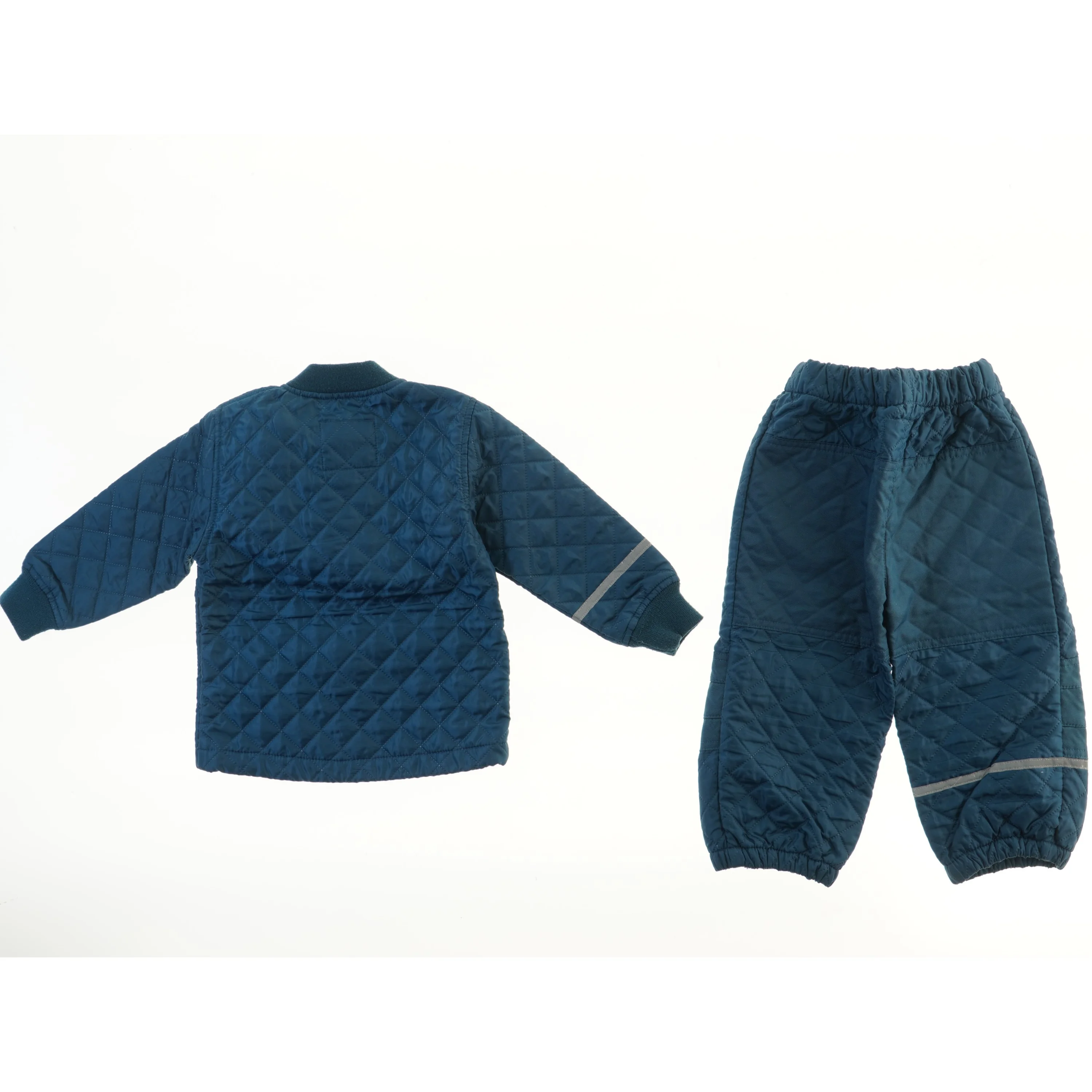 Sæt i quiltet design fra CeLaVi (str. 92)