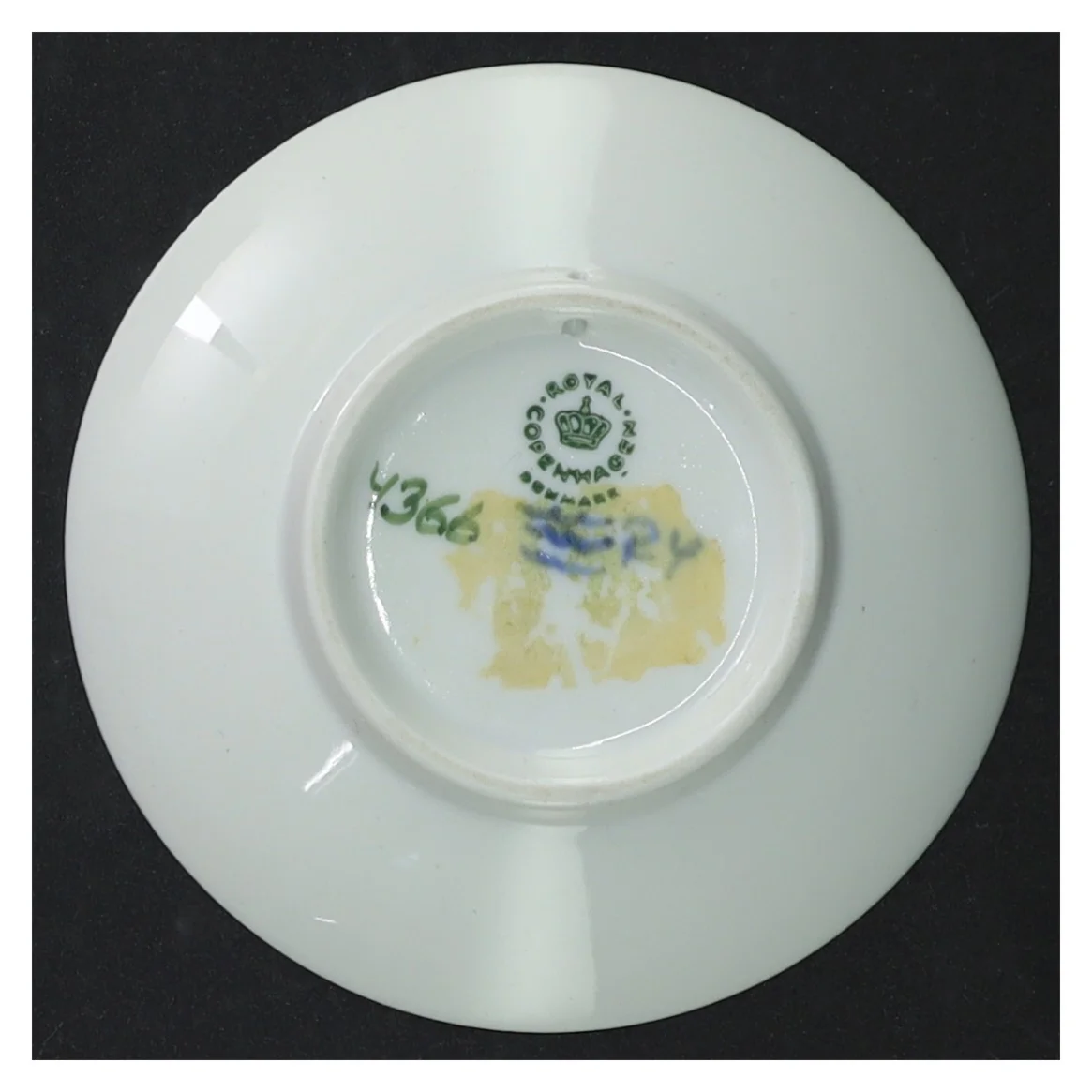 Blåt porcelænsfad fra Royal Copenhagen (str. 11 cm)
