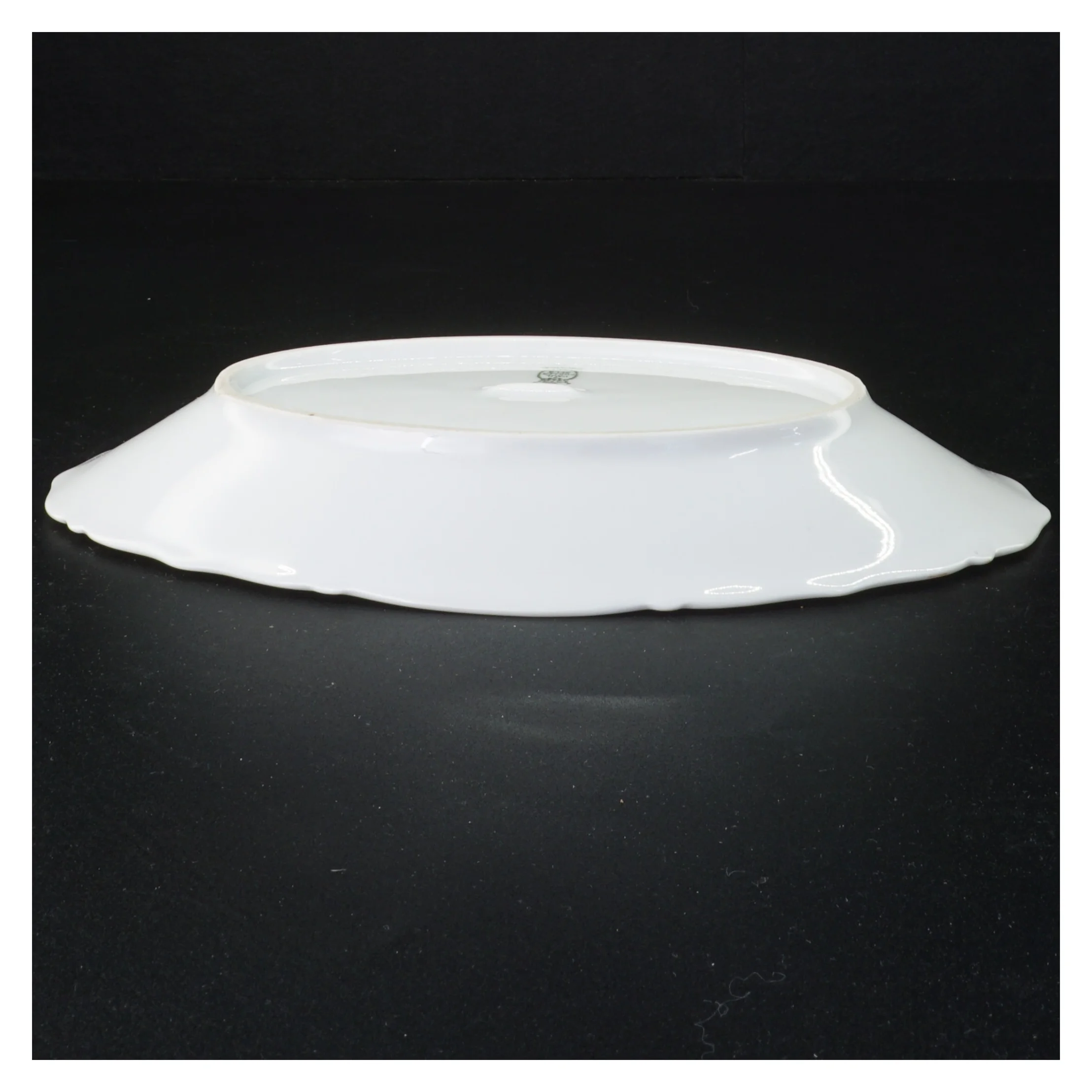 Porselænsfad med blomsterdekoration fra Bavaria (str. 25 x 14 cm)