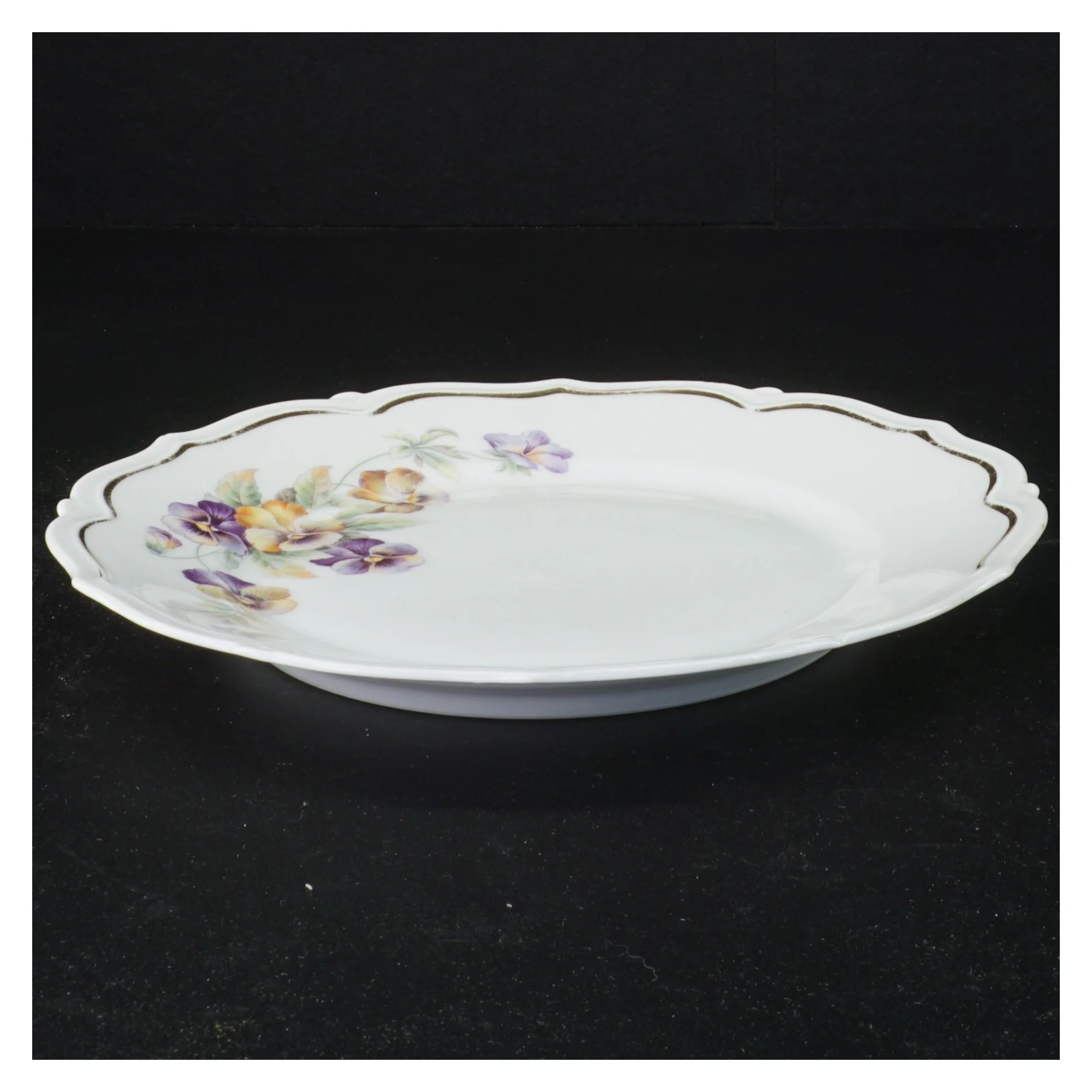 Vintage porcelænstallerkener med blomstermotiv fra Bavaria (str. Diameter 21 cm)