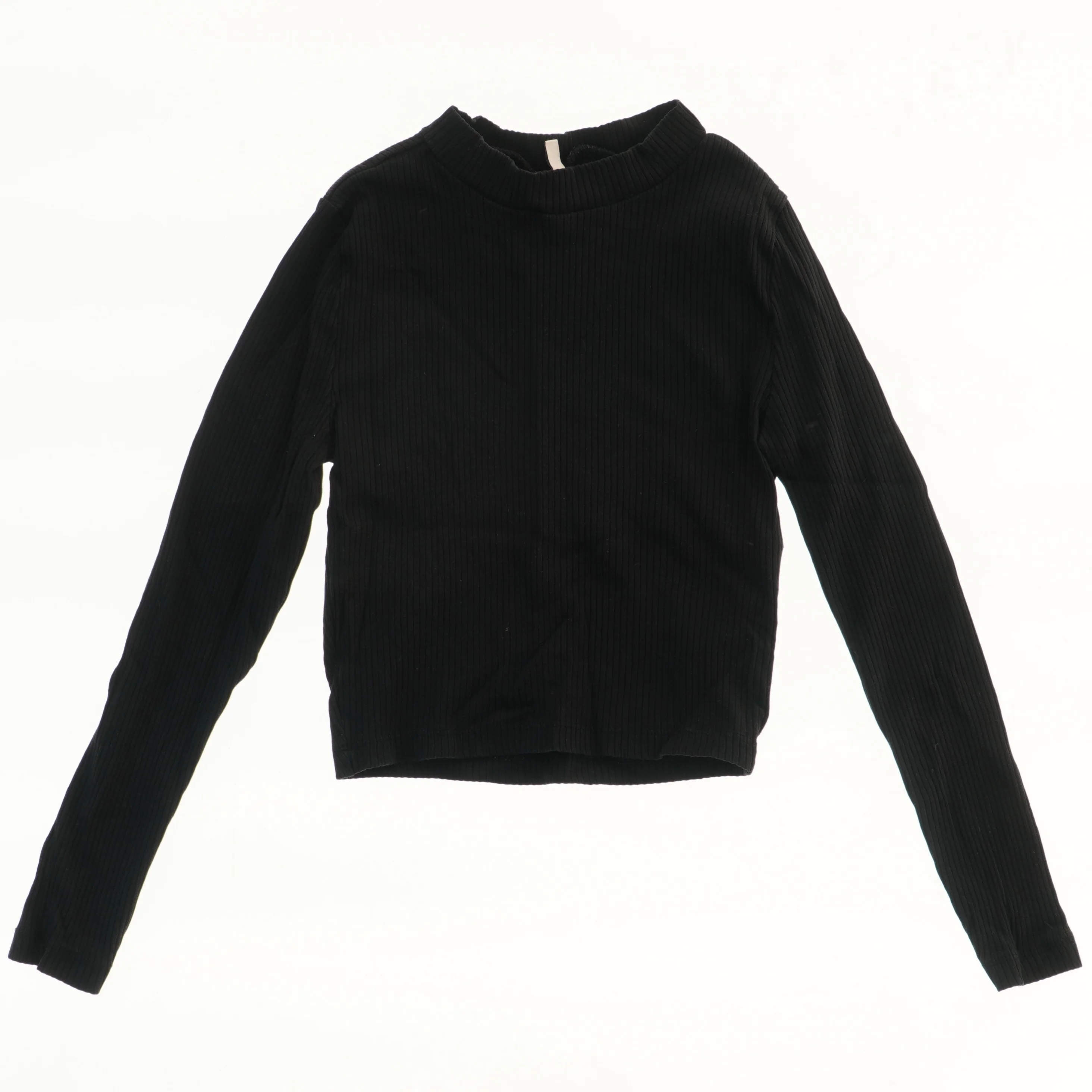 Langærmet sort bluse fra Only (str. 134)