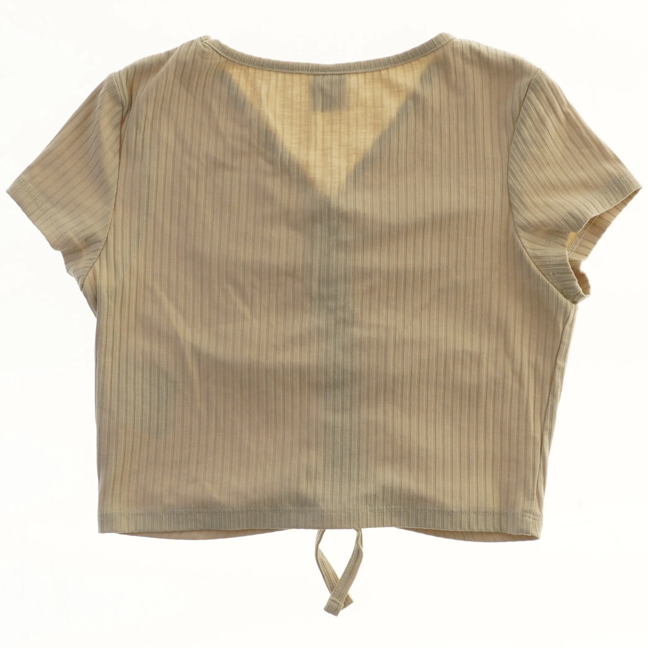 Kortærmet bluse med rynkedetaljer fra Lindex (str. 134)