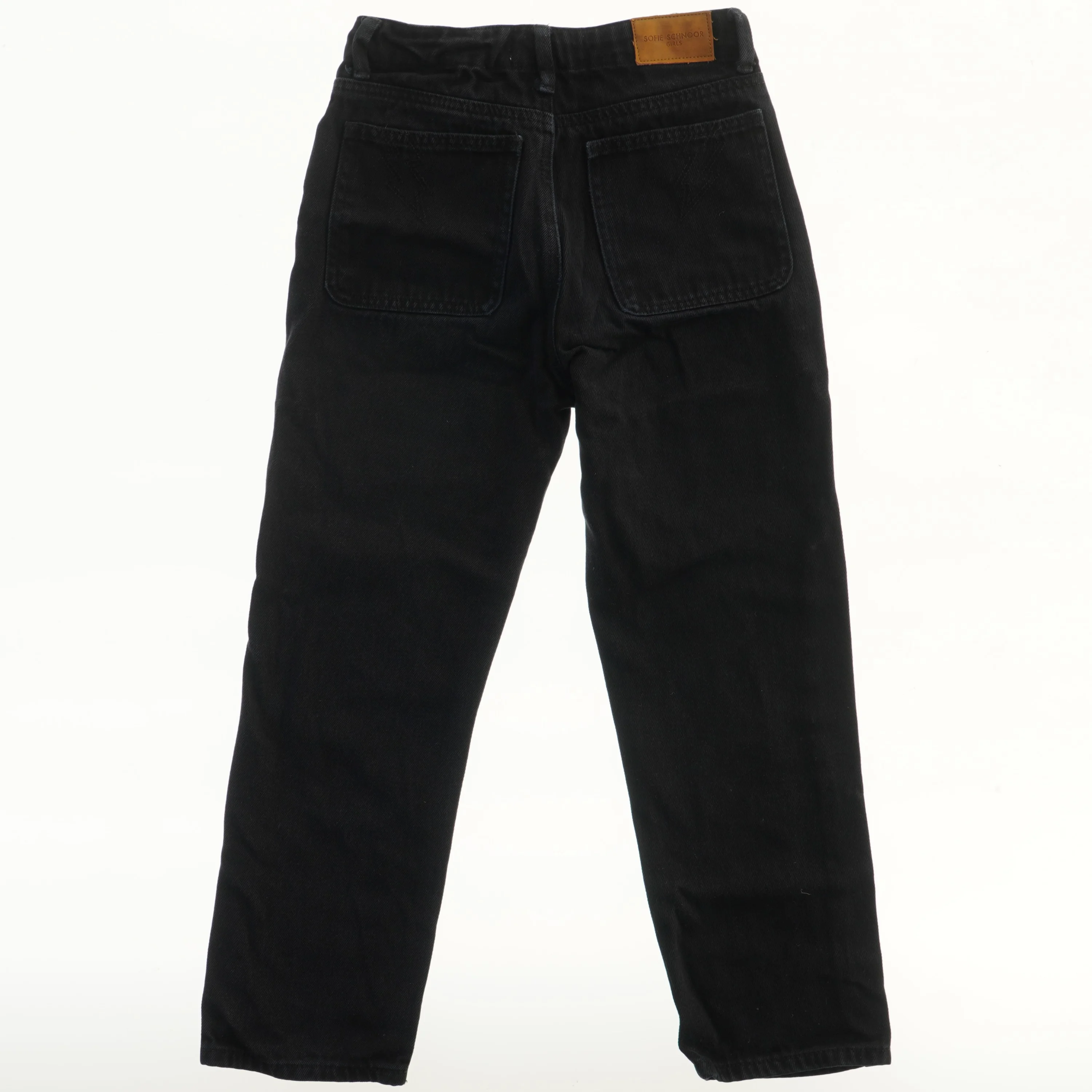 Sort jeans fra Sofie Schnoor (str. 140)