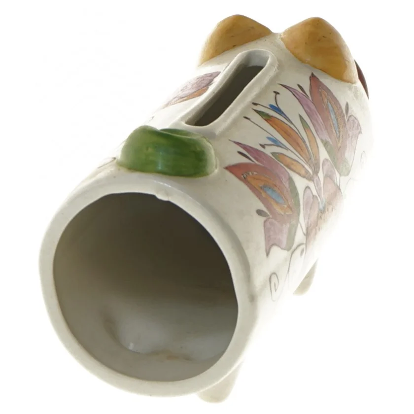 Keramisk sparegris med dekorationer (str. 21 cm)