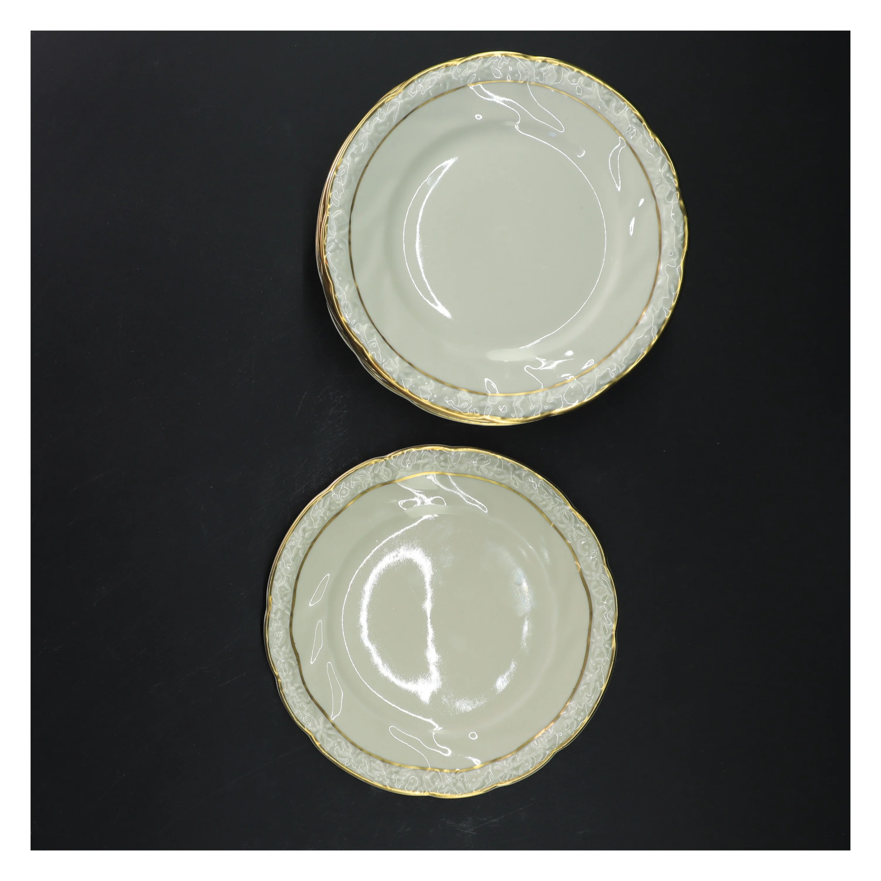 Porcelænstallerkener med guldkant fra Edelweiß (str. Ø 15,5 cm)