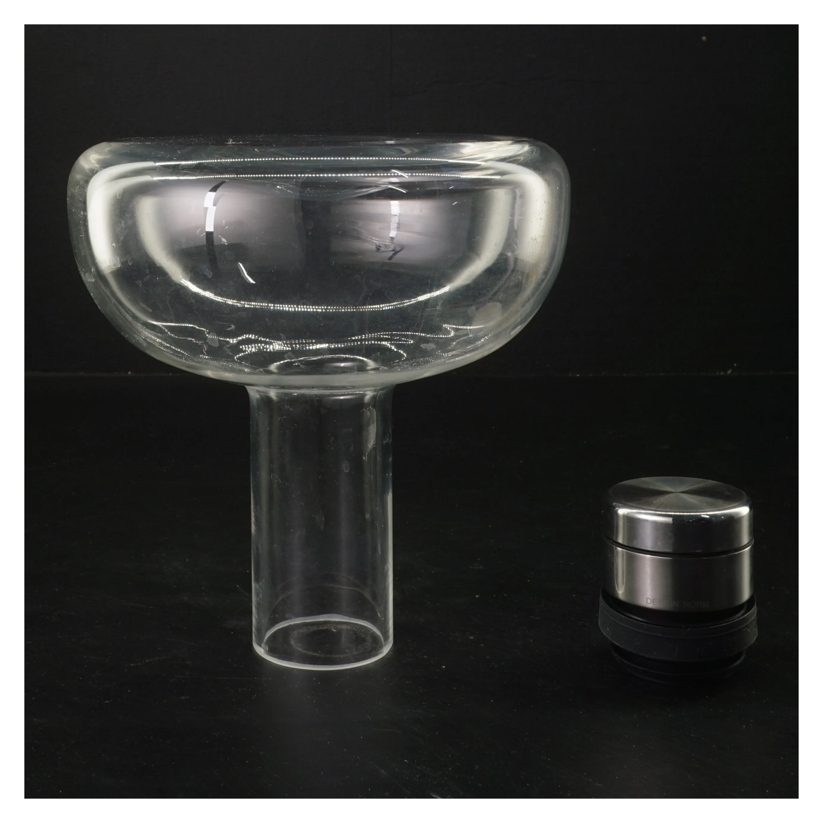 Dekantering karaffel med stållåg fra Menu (str. Ø 17xh21 cm)