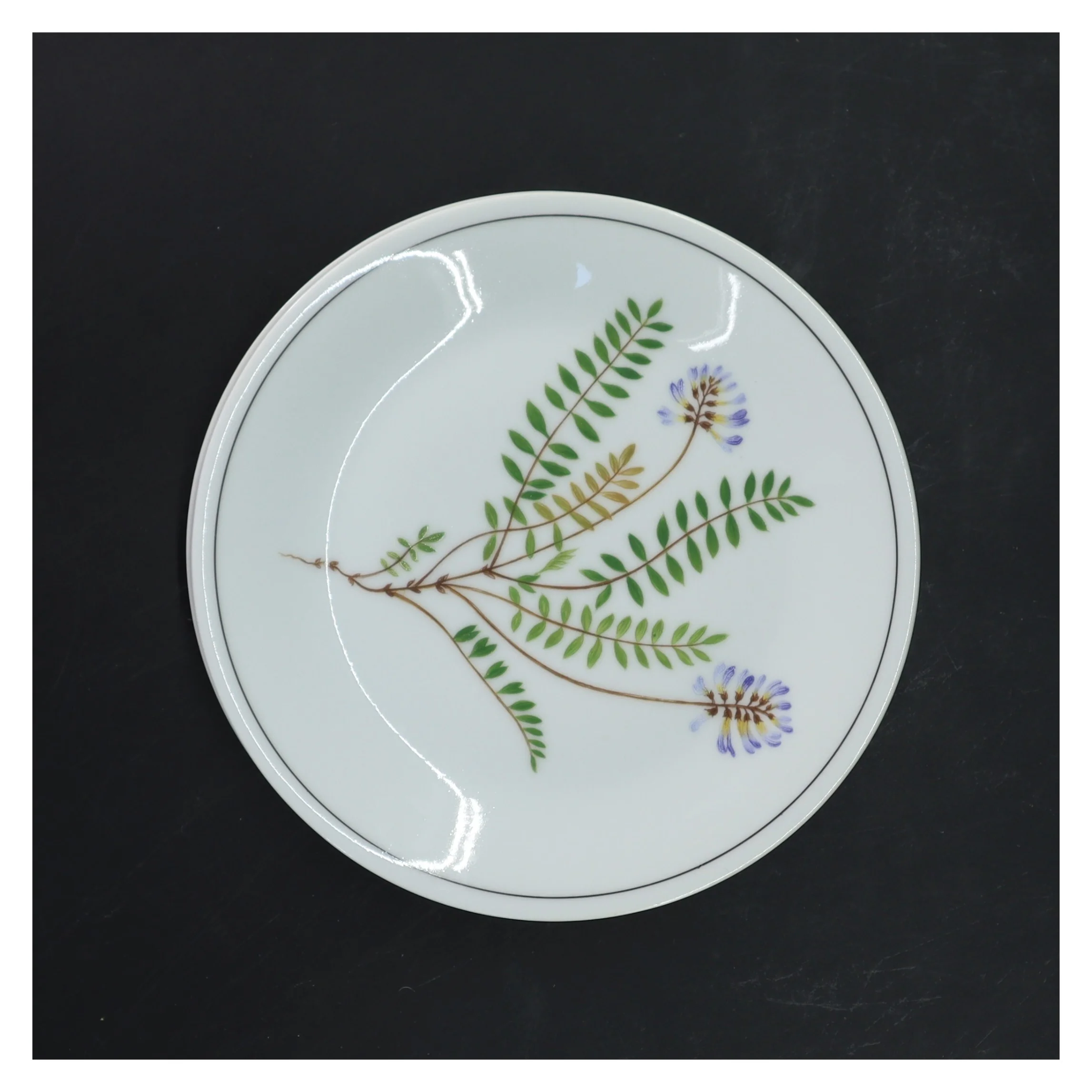 Tallerken med blomstermotiv fra Tirschenreuth (str. Ø 17 cm)