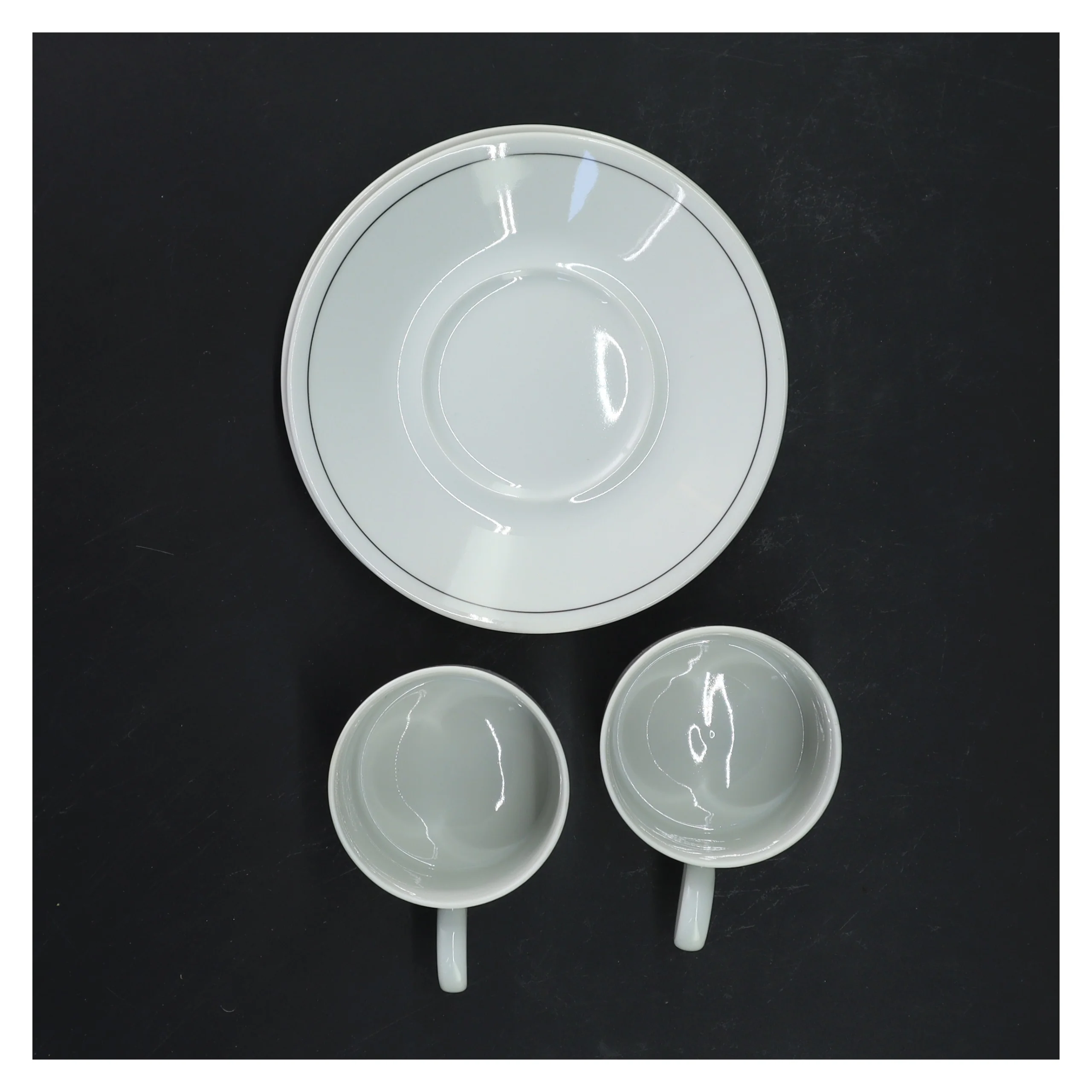 Kaffekopper og underkopper fra Tirschenreuth (str. Ø 13xh7 cm)