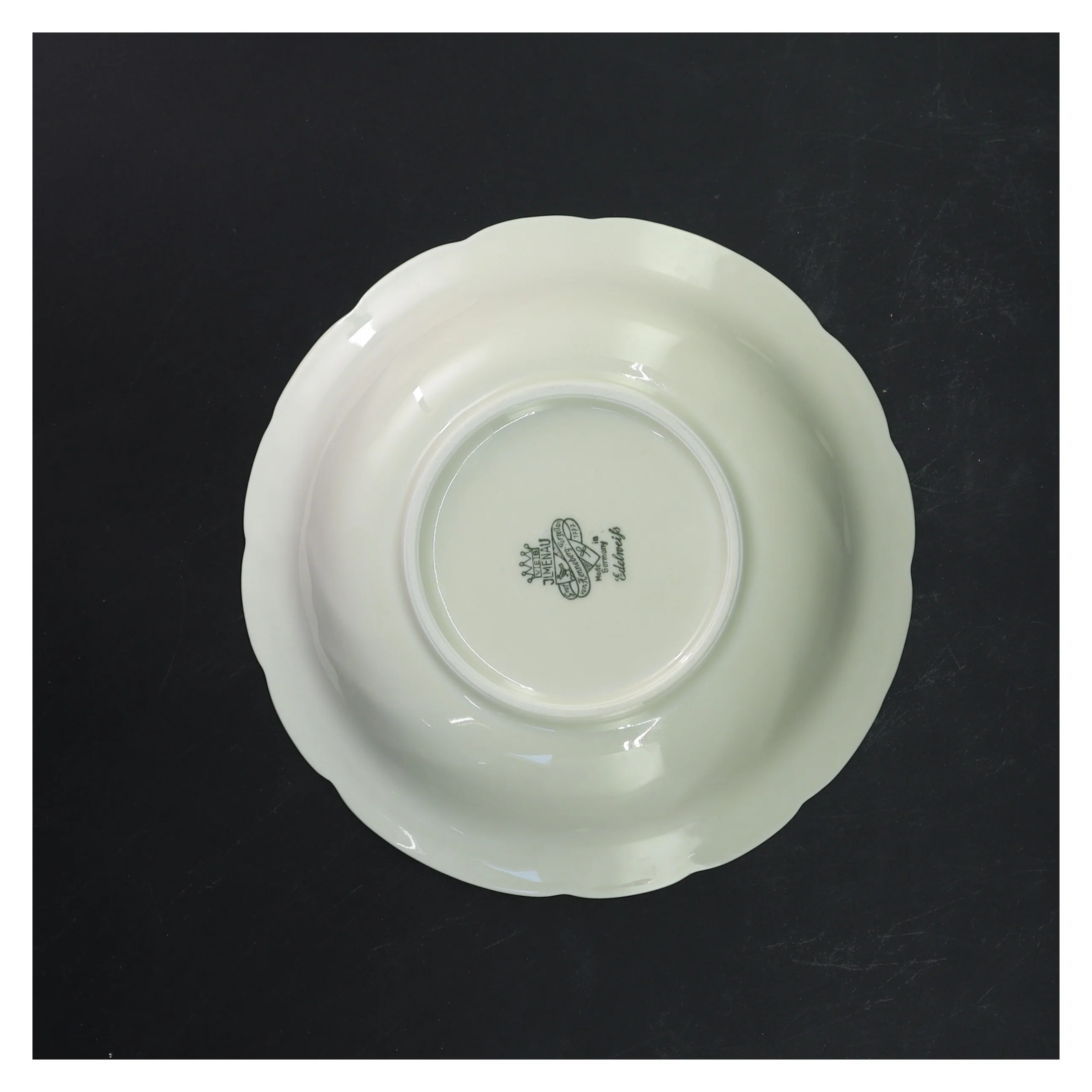 Porcelænsskål med guldkant fra Edelweiß (str. Ø 18 cm)