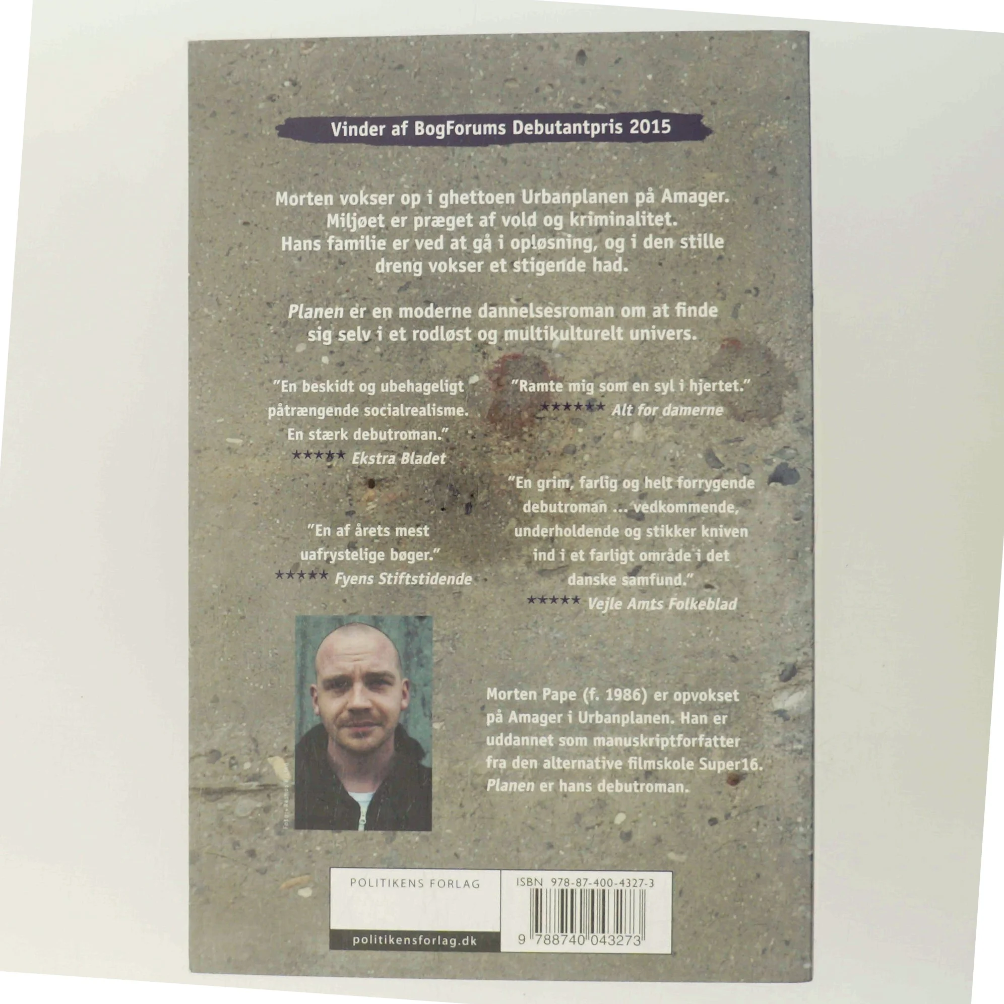 Planen : roman af Morten Pape (f. 1986) (Bog)