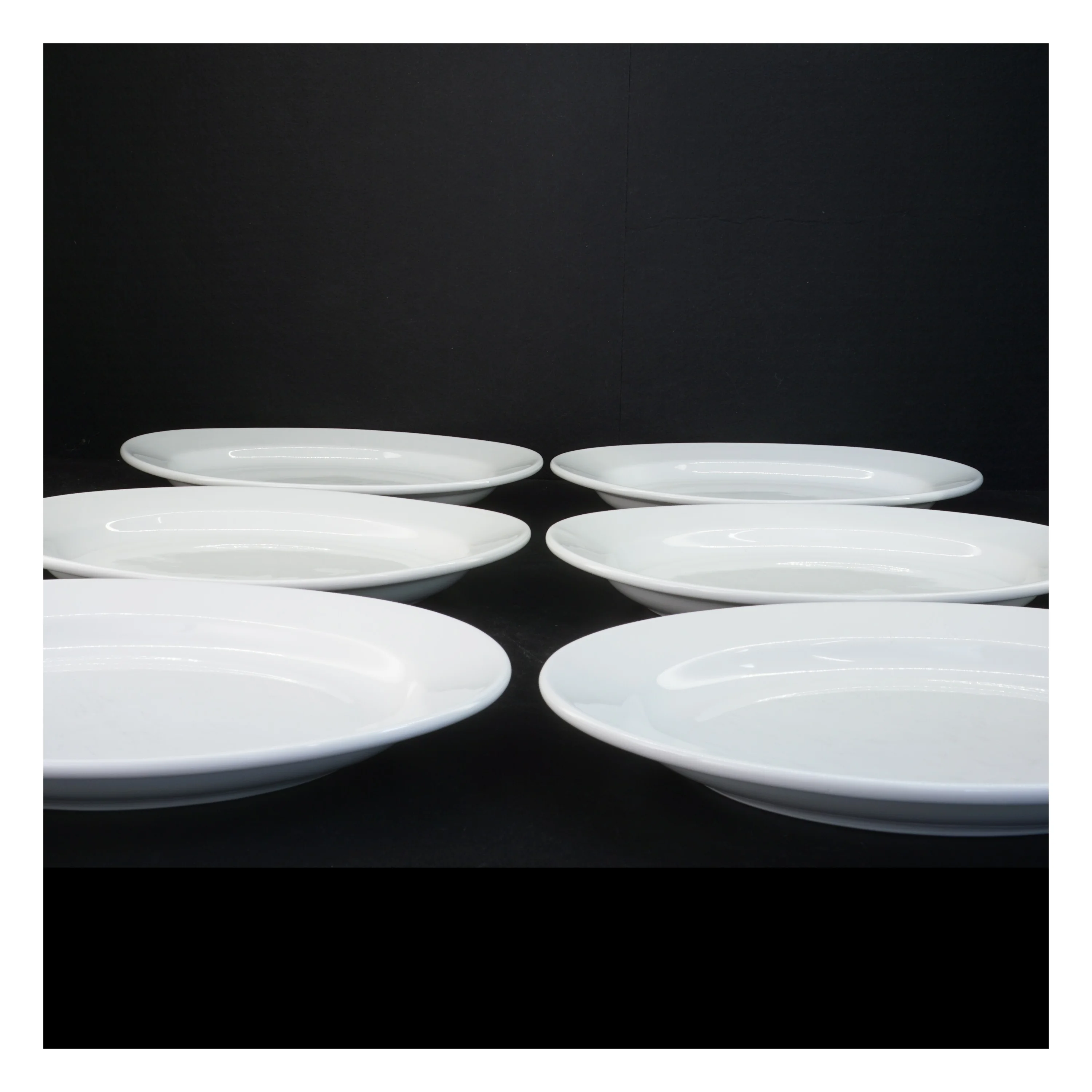 ILVA tallerkener fra Ilva Home Collection (str. 29 x 19,5 x 3,5 cm)