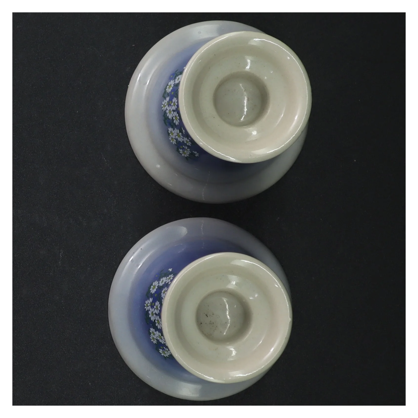 Lysestager med blomstermønster (str. H 9 cm)