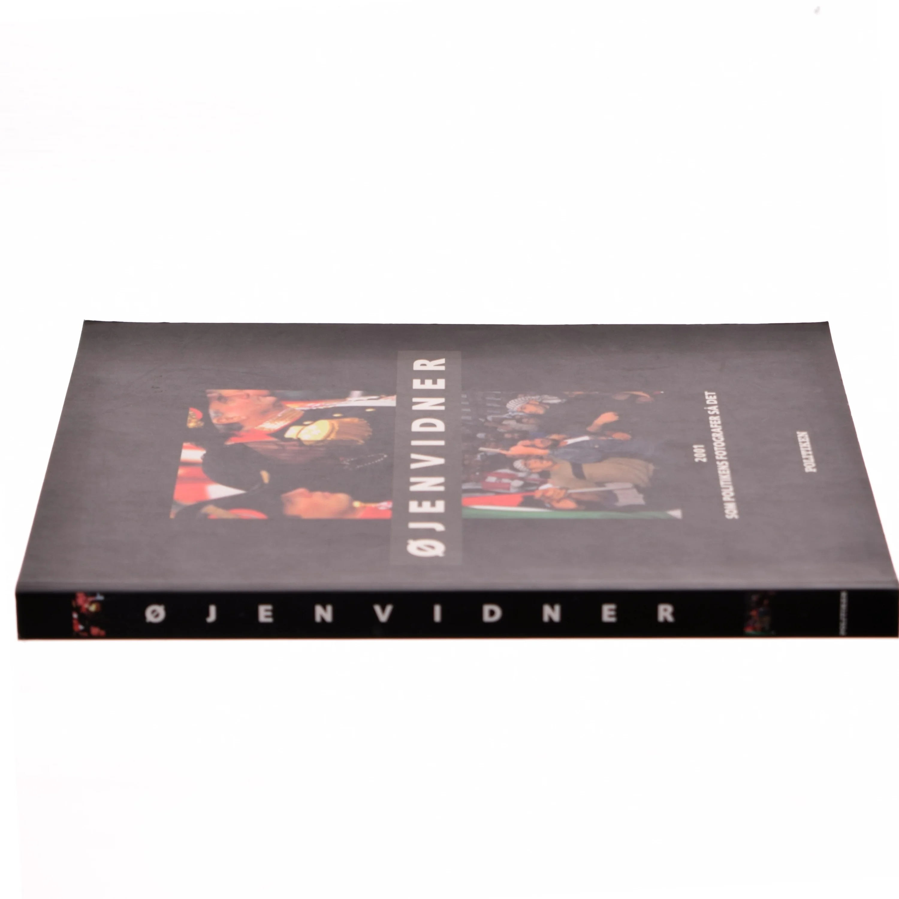 Øjenvidner 2001 fotobog fra Politiken