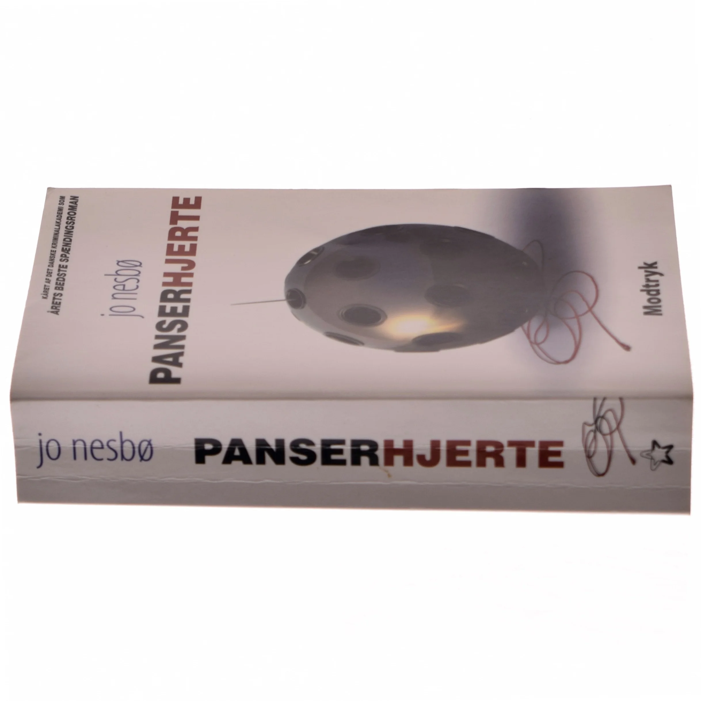 Panserhjerte af Jo Nesbø (Bog)