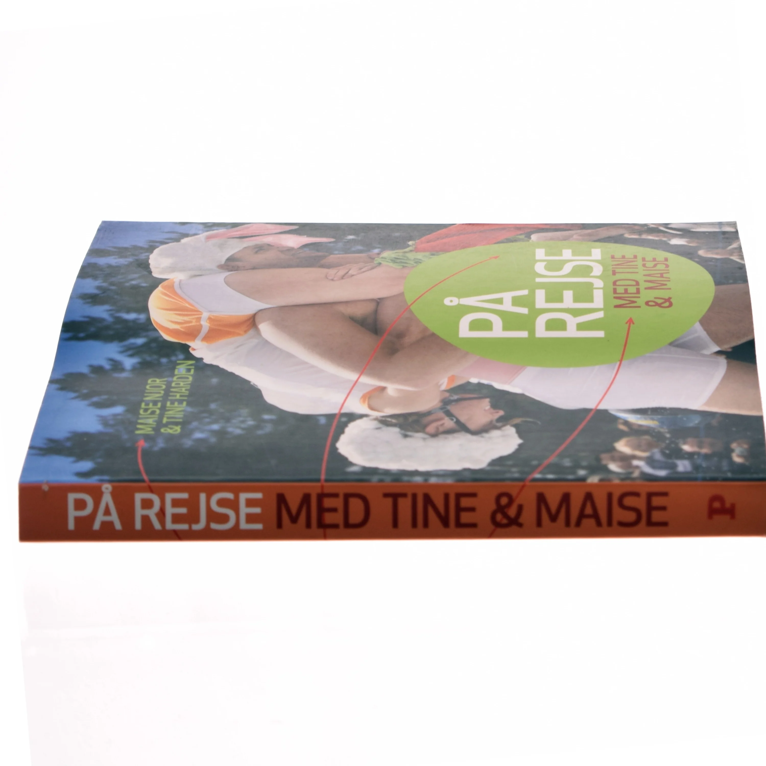 På rejse med Tine & Maise af Maise Njor (Bog)