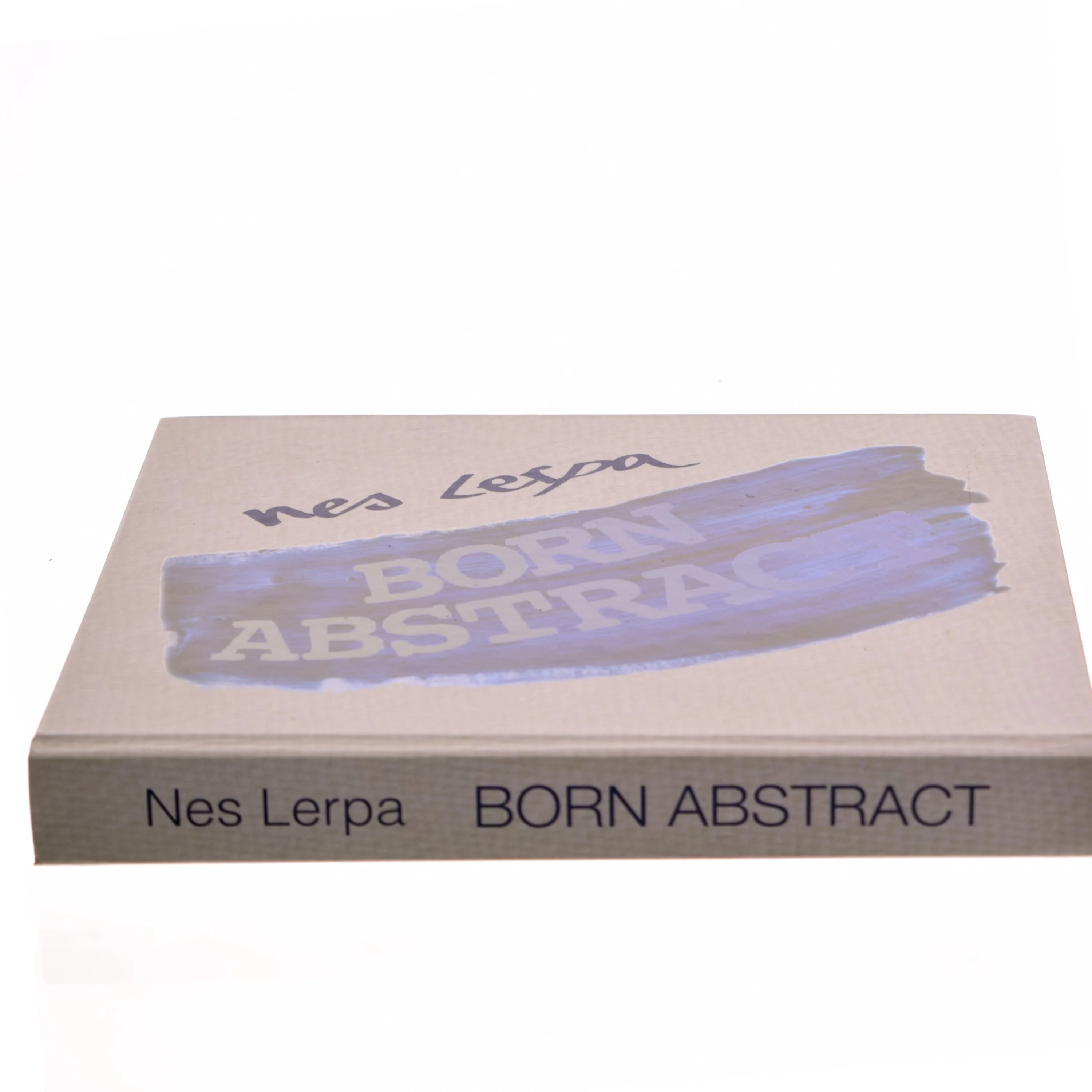Bog 'BORN ABSTRACT' af Nes Lerpa fra Forlaget Multivers
