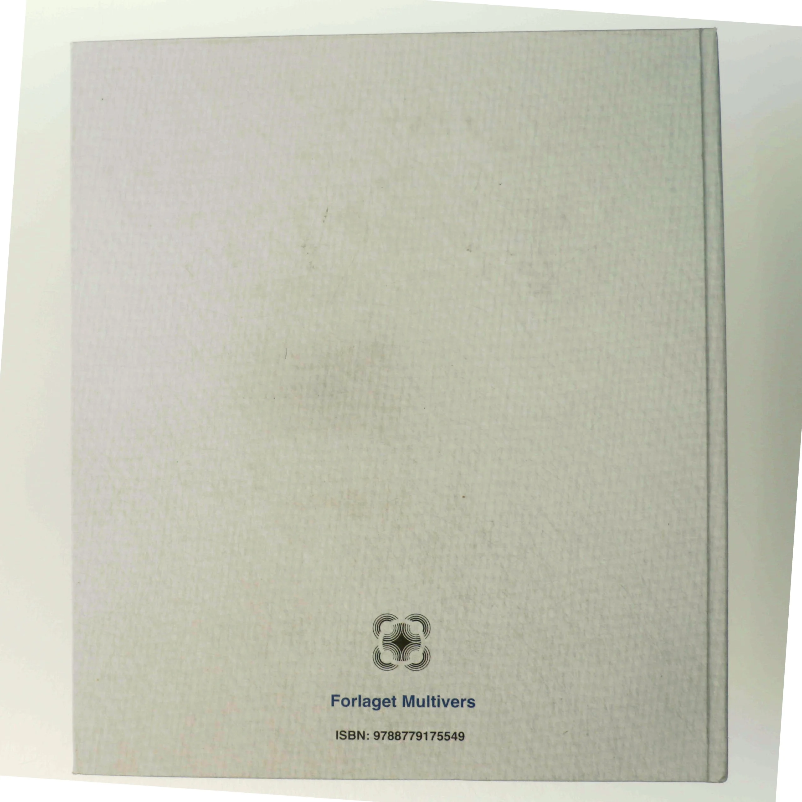 Bog 'BORN ABSTRACT' af Nes Lerpa fra Forlaget Multivers