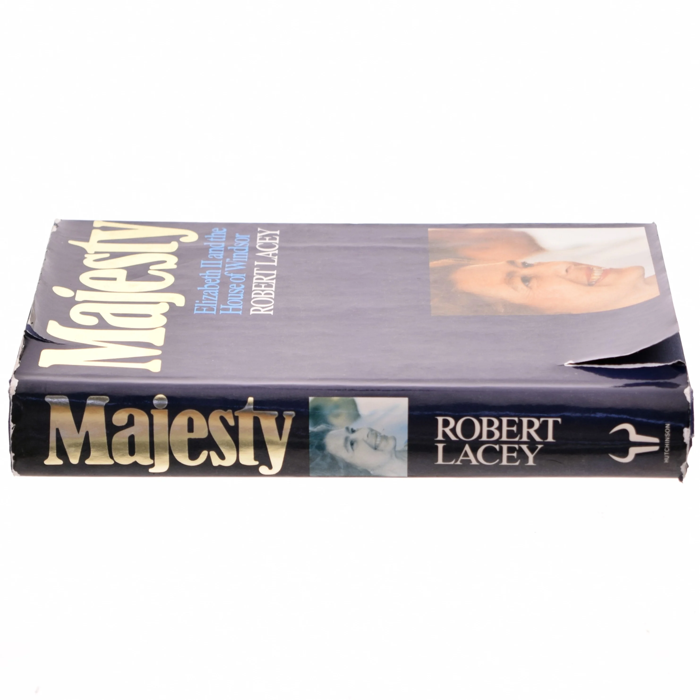 Majesty, Elizabeth II and the House of Windsor af Robert Lacey