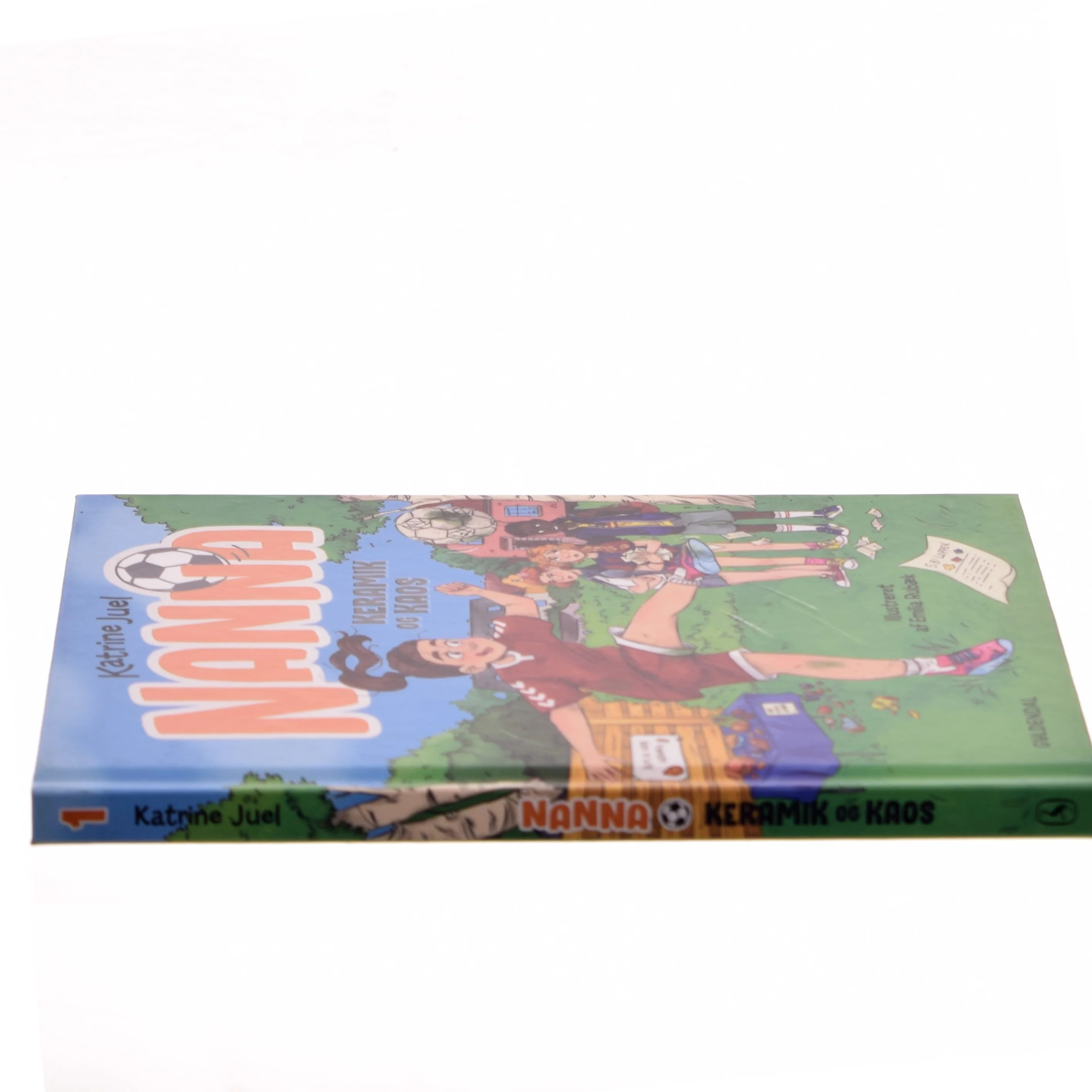 Nanna - keramik og kaos af Katrine Juel (f. 1991) (Bog)