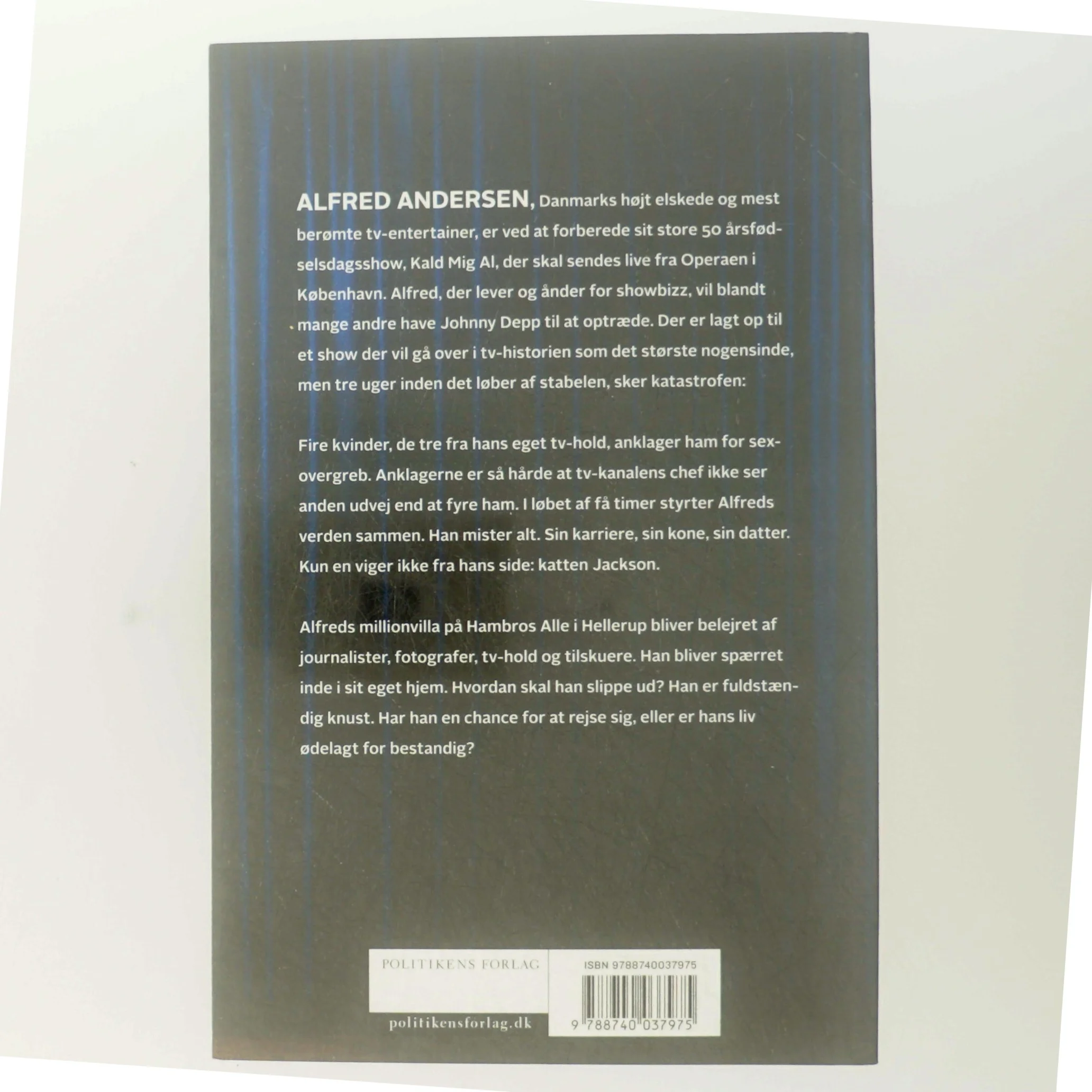 32 centimeter : (Kald mig Al) af Morten Sabroe 