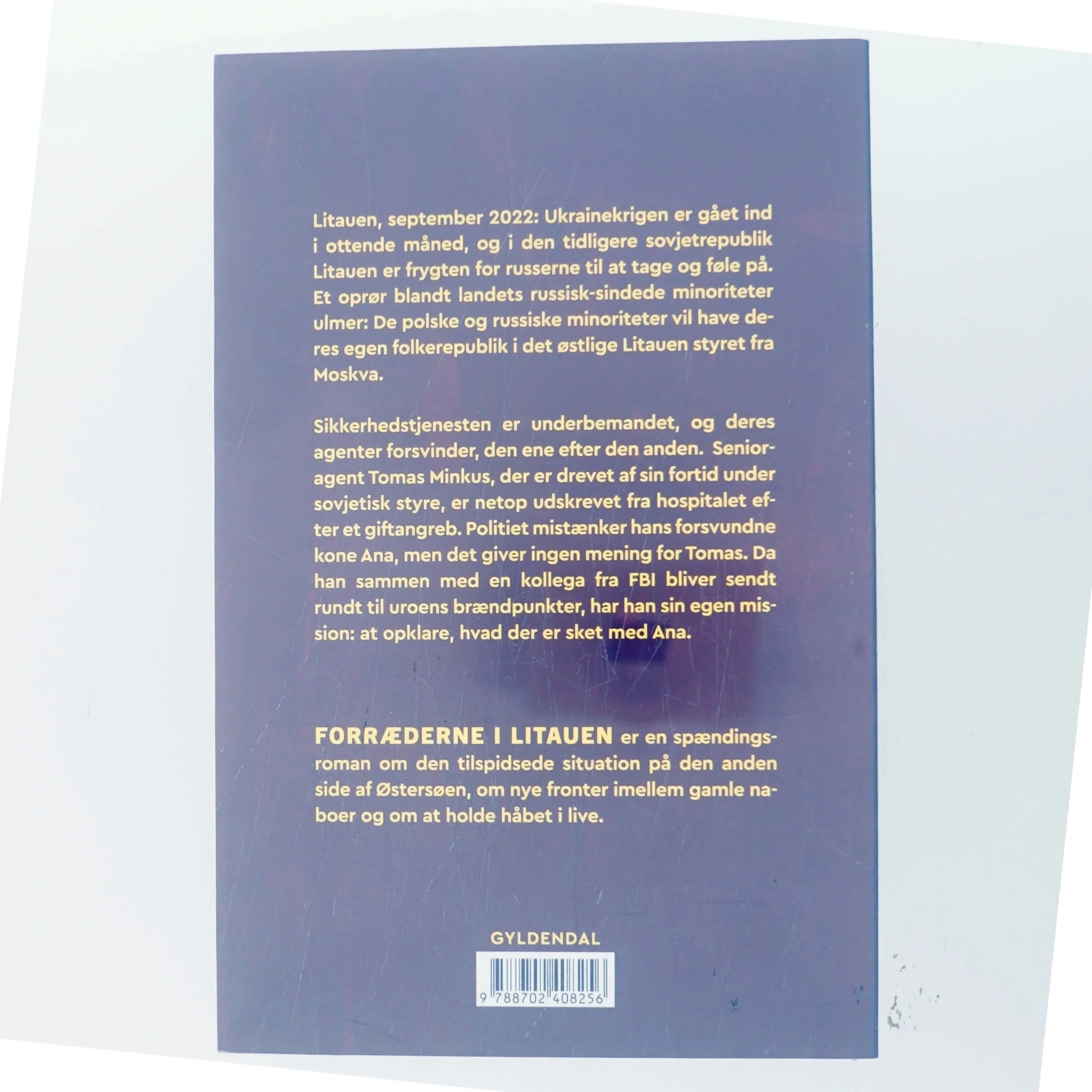 Forræderne i Litauen : spændingsroman af Susanne Staun (Bog)