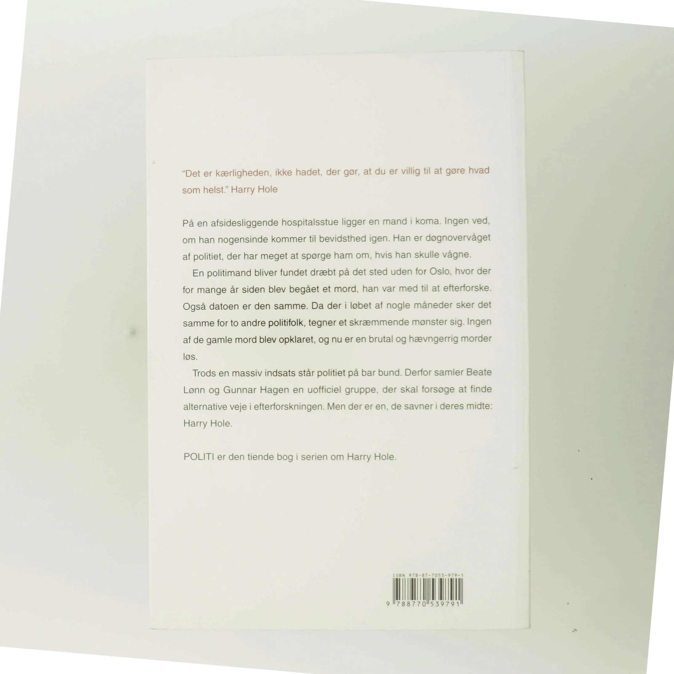 Politi af Jo Nesbø (Bog)