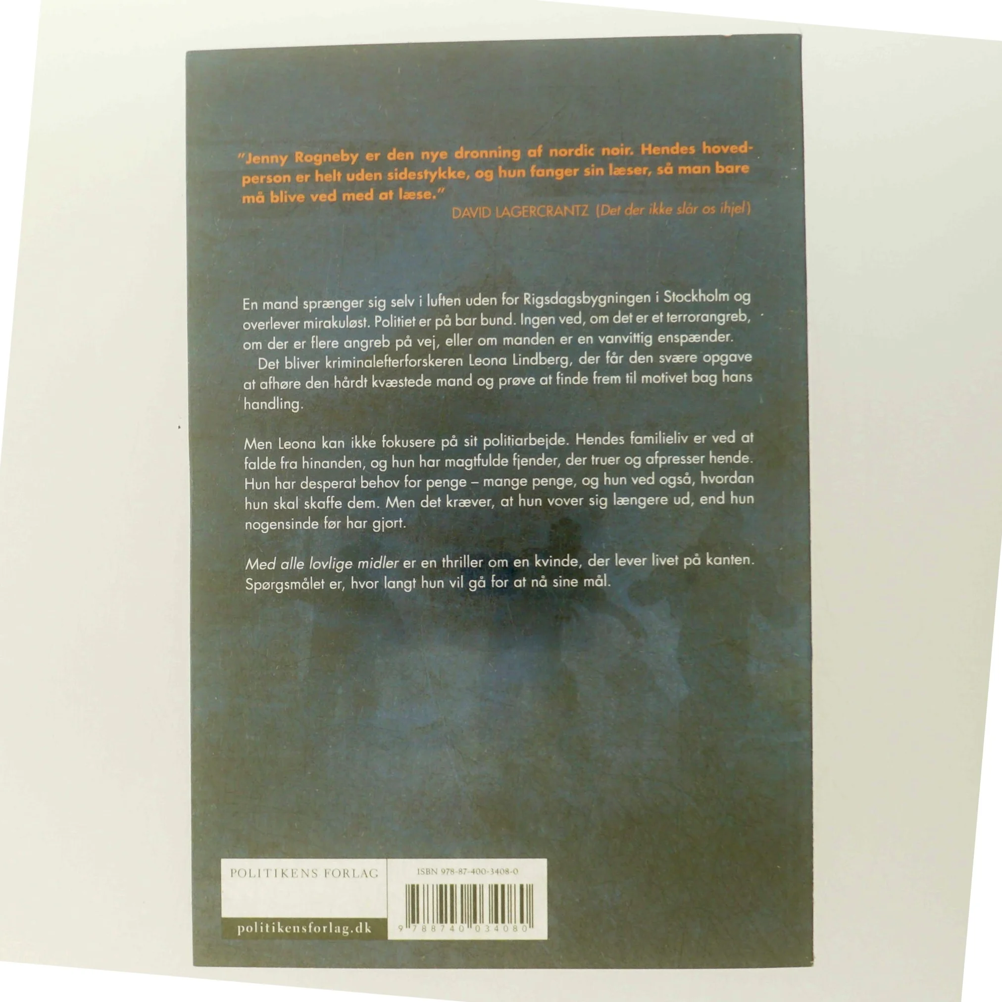 Leona - med alle lovlige midler af Jenny Rogneby (f. 1974) (Bog)