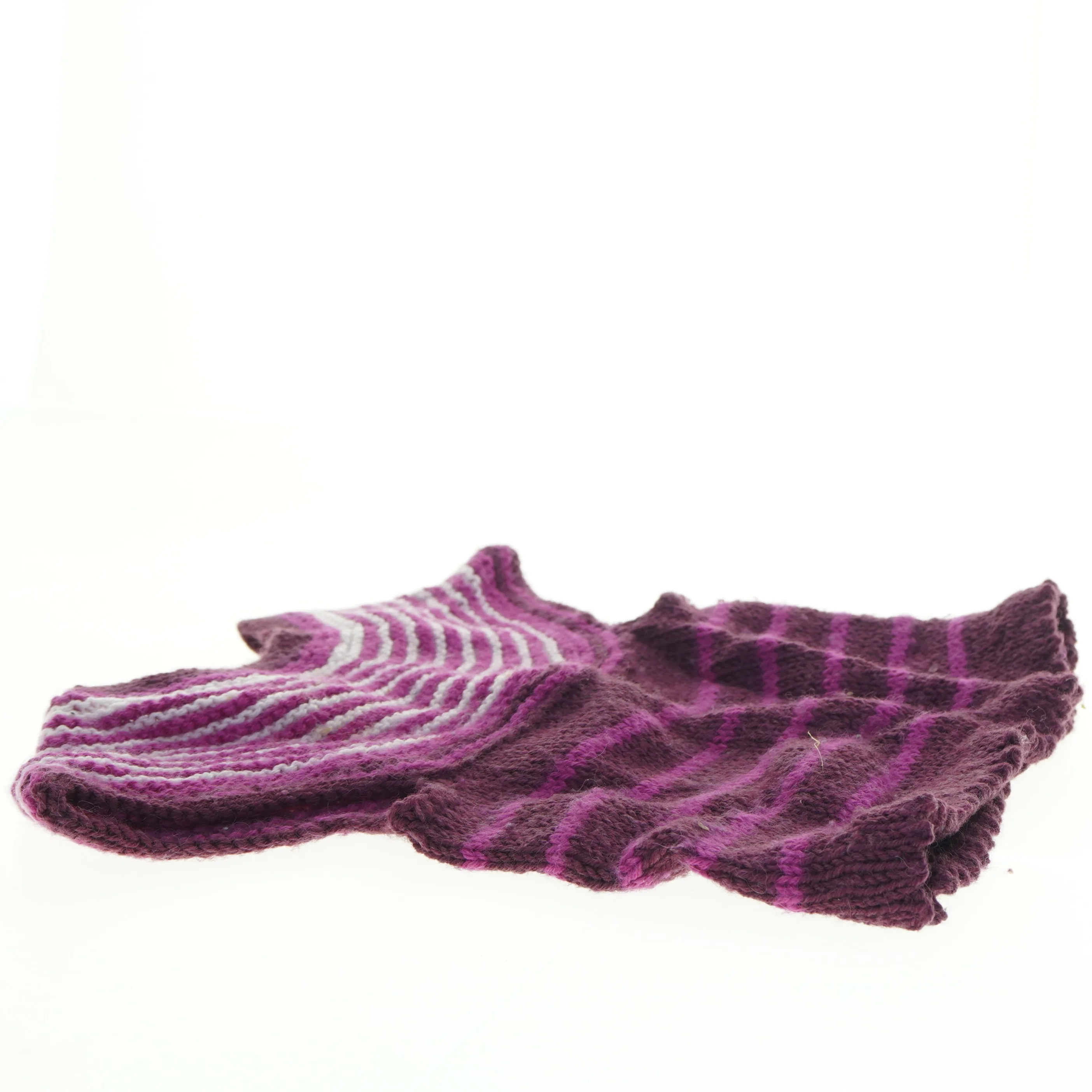 Håndstrikket vest (str. 25 x 28 cm)