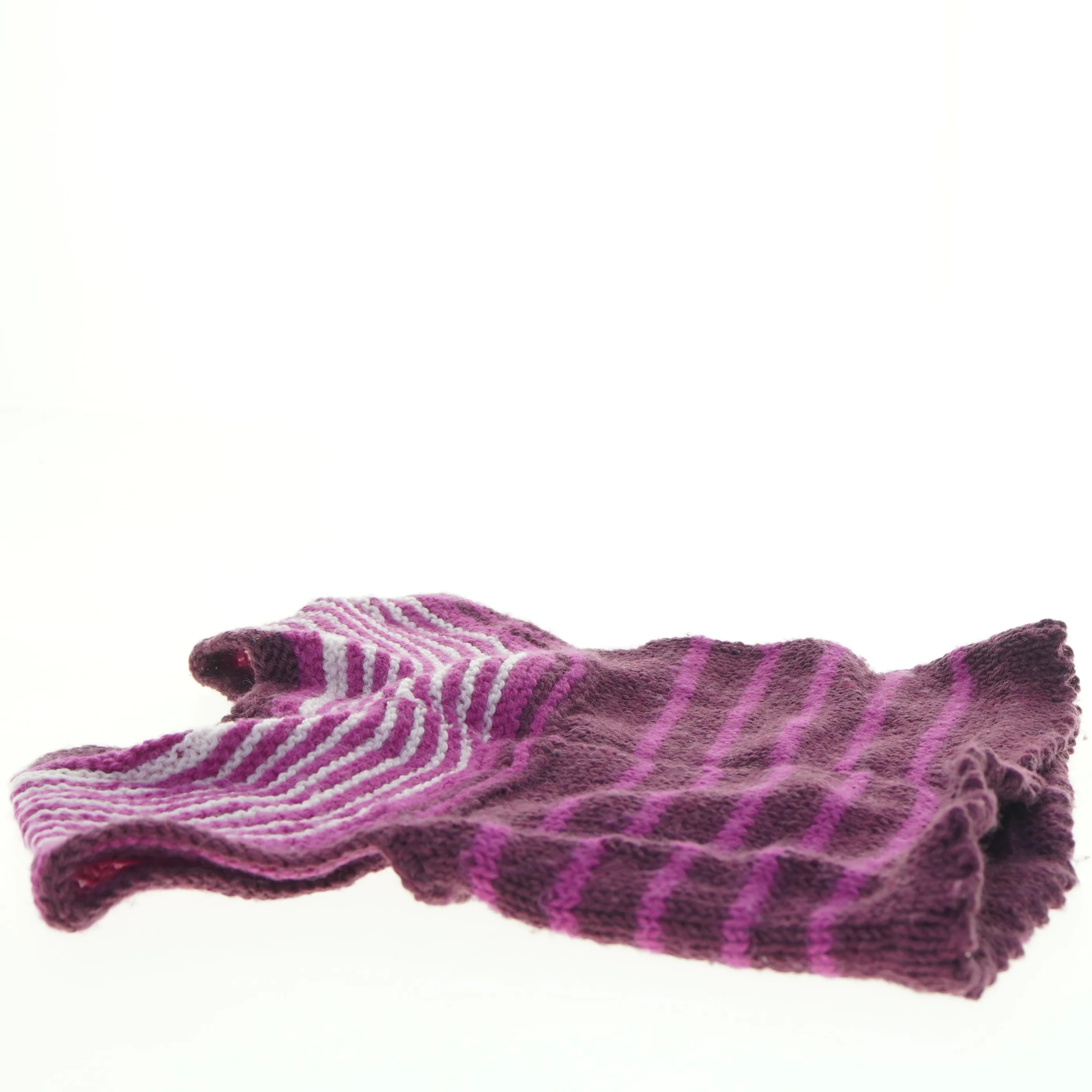 Håndstrikket vest (str. 25 x 28 cm)