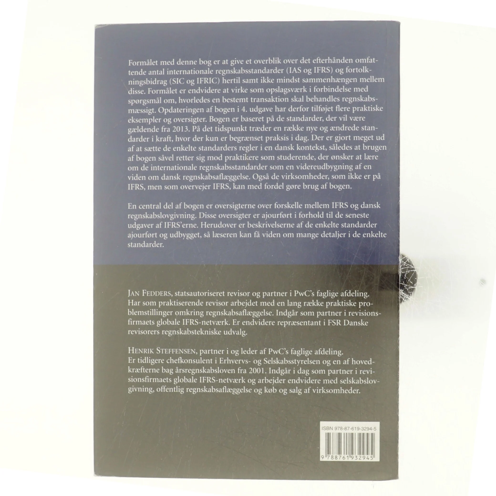 Årsrapport efter internationale regnskabsstandarder : fra dansk praksis til IFRS af Jan Fedders (Bog)