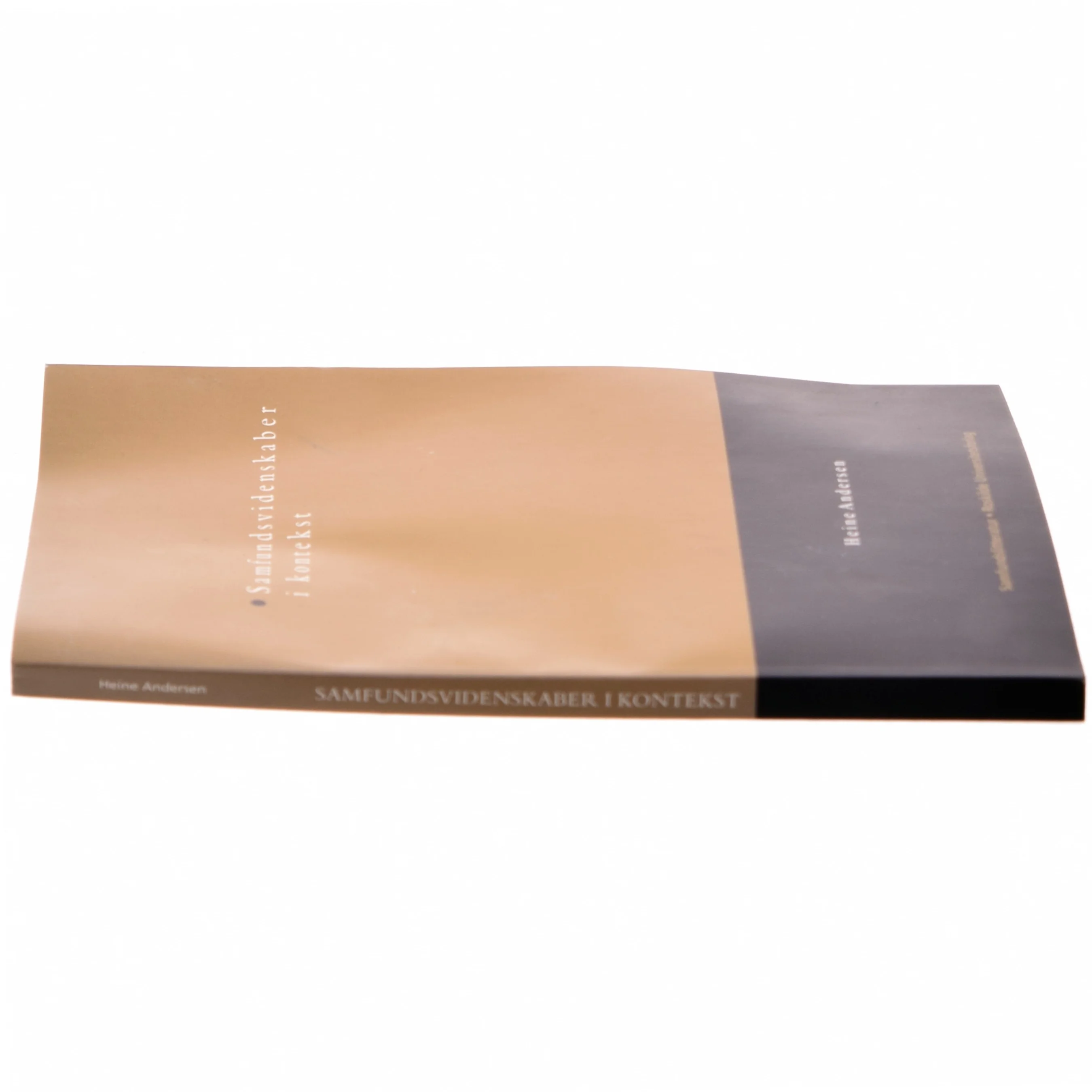 Samfundsvidenskaber i kontekst af Heine Andersen (f. 1945) (Bog)