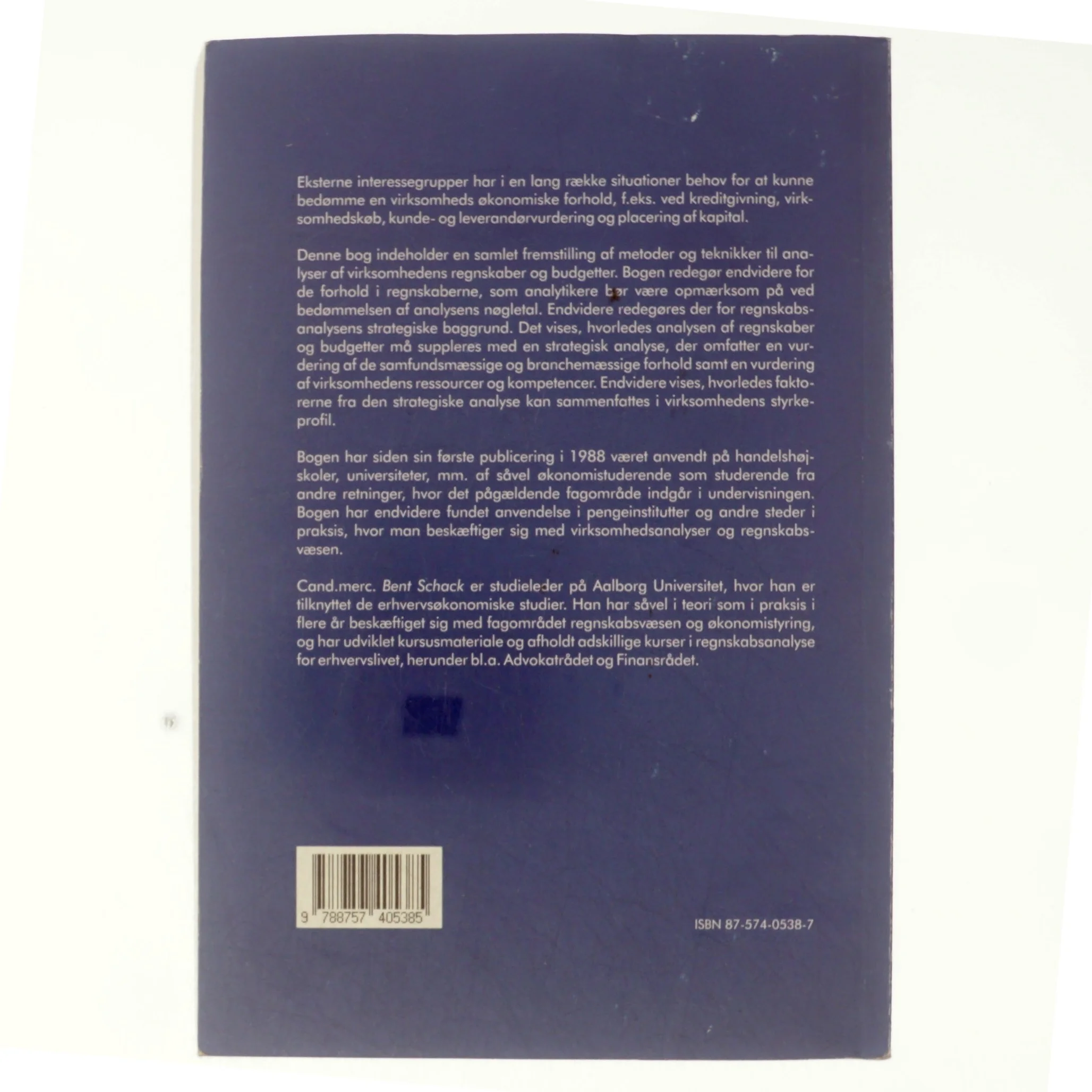 Regnskabsanalyse og virksomhedsbedømmelse af Bent Schack (Bog)