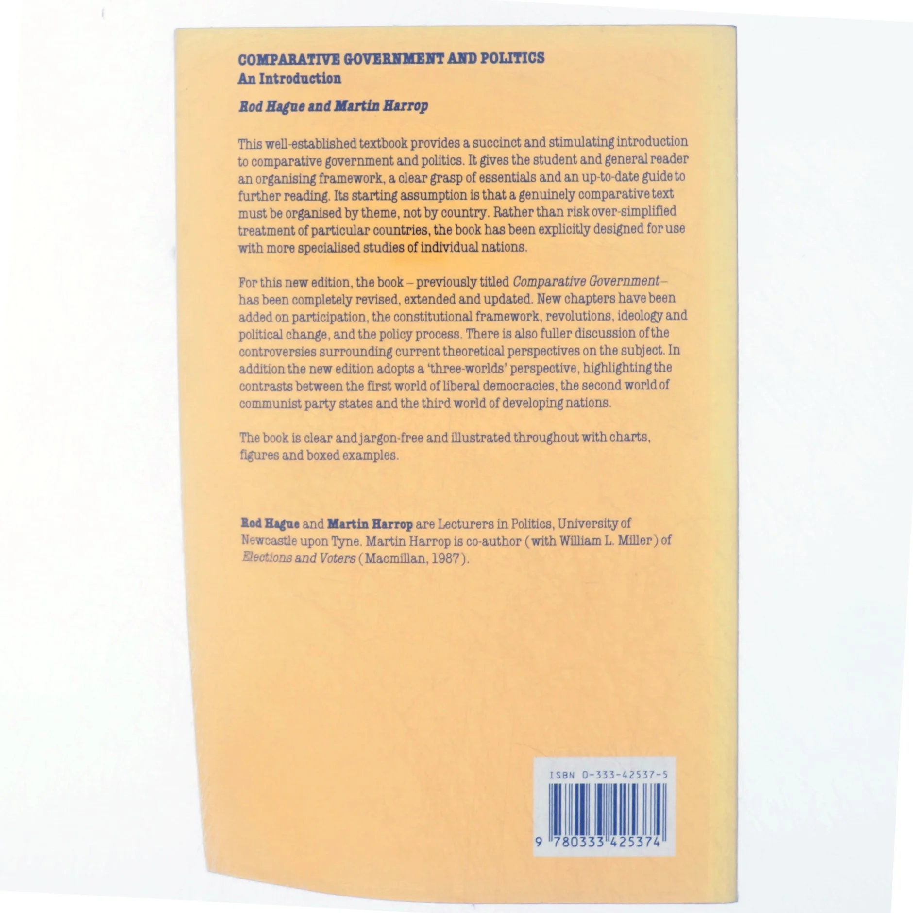 Comparative government and politics : an introduction (Bog)