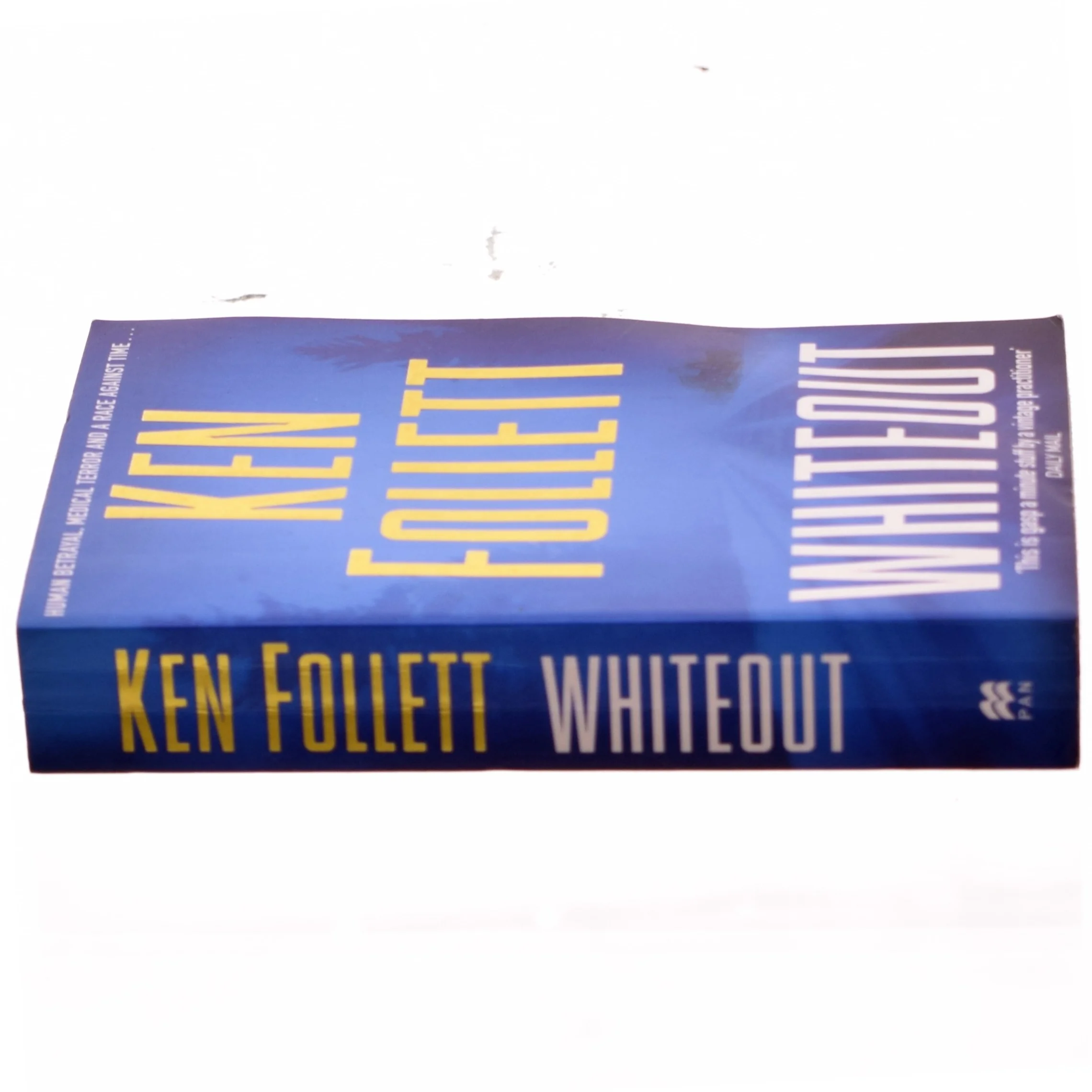 Whiteout af Ken Follett (Bog)