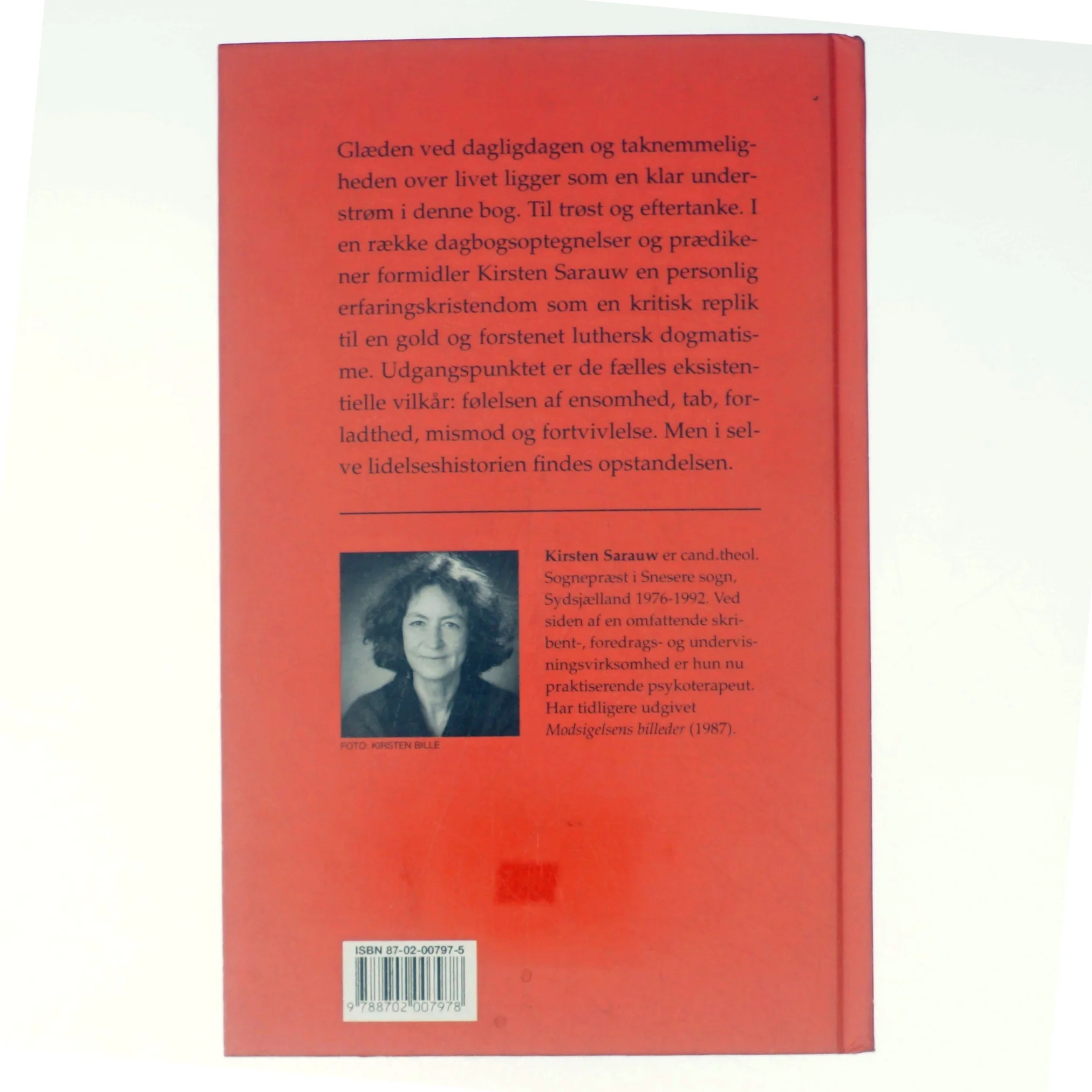 Tilbage bliver kun ømheden af Kirsten Sarauw