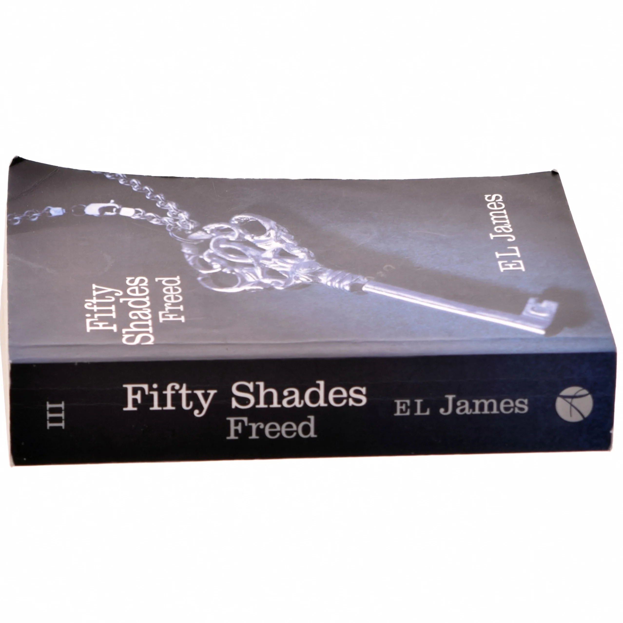 Fifty shades freed af E. L. James (Bog)