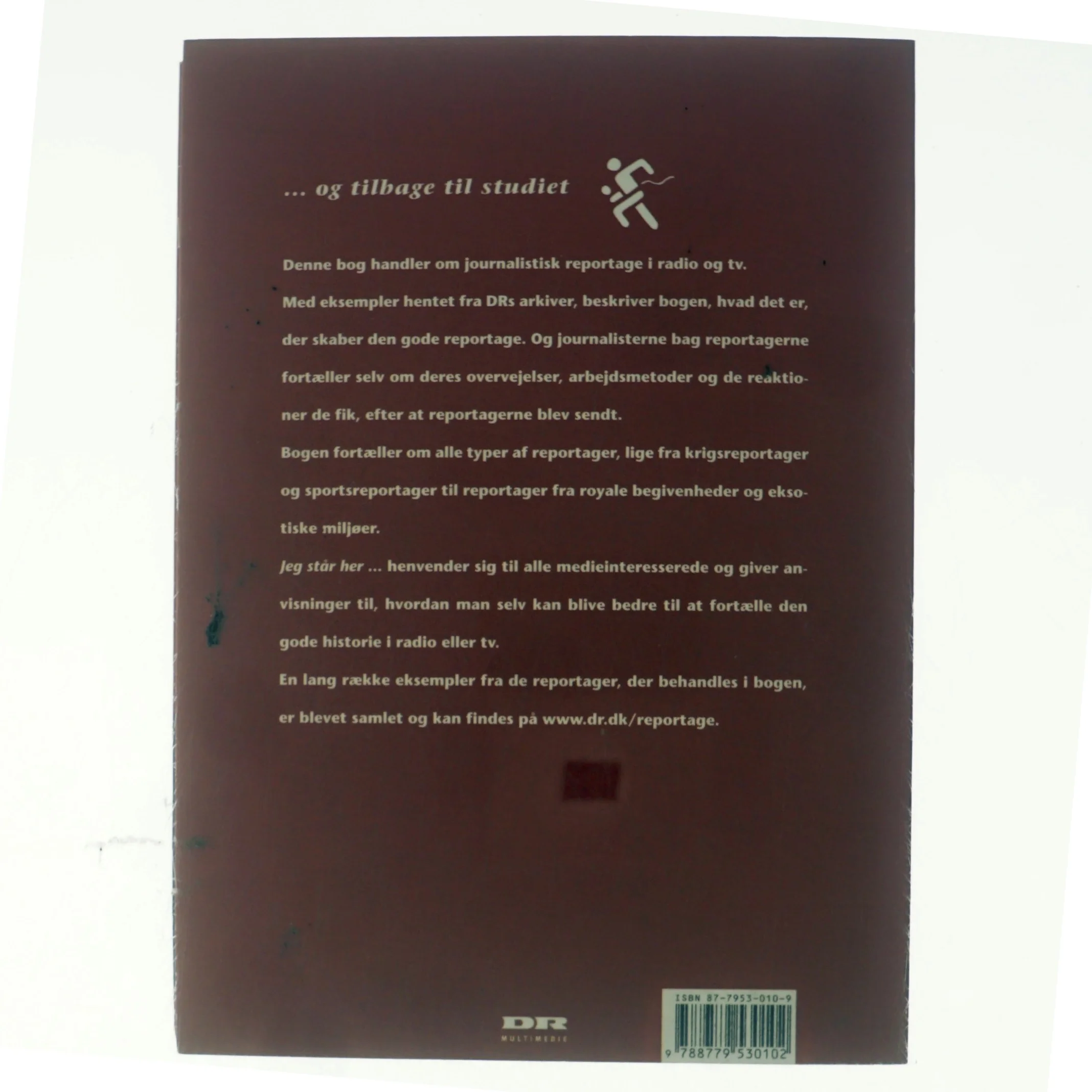 Jeg står her - : reportage i radio og tv af Claus Vittus (Bog)